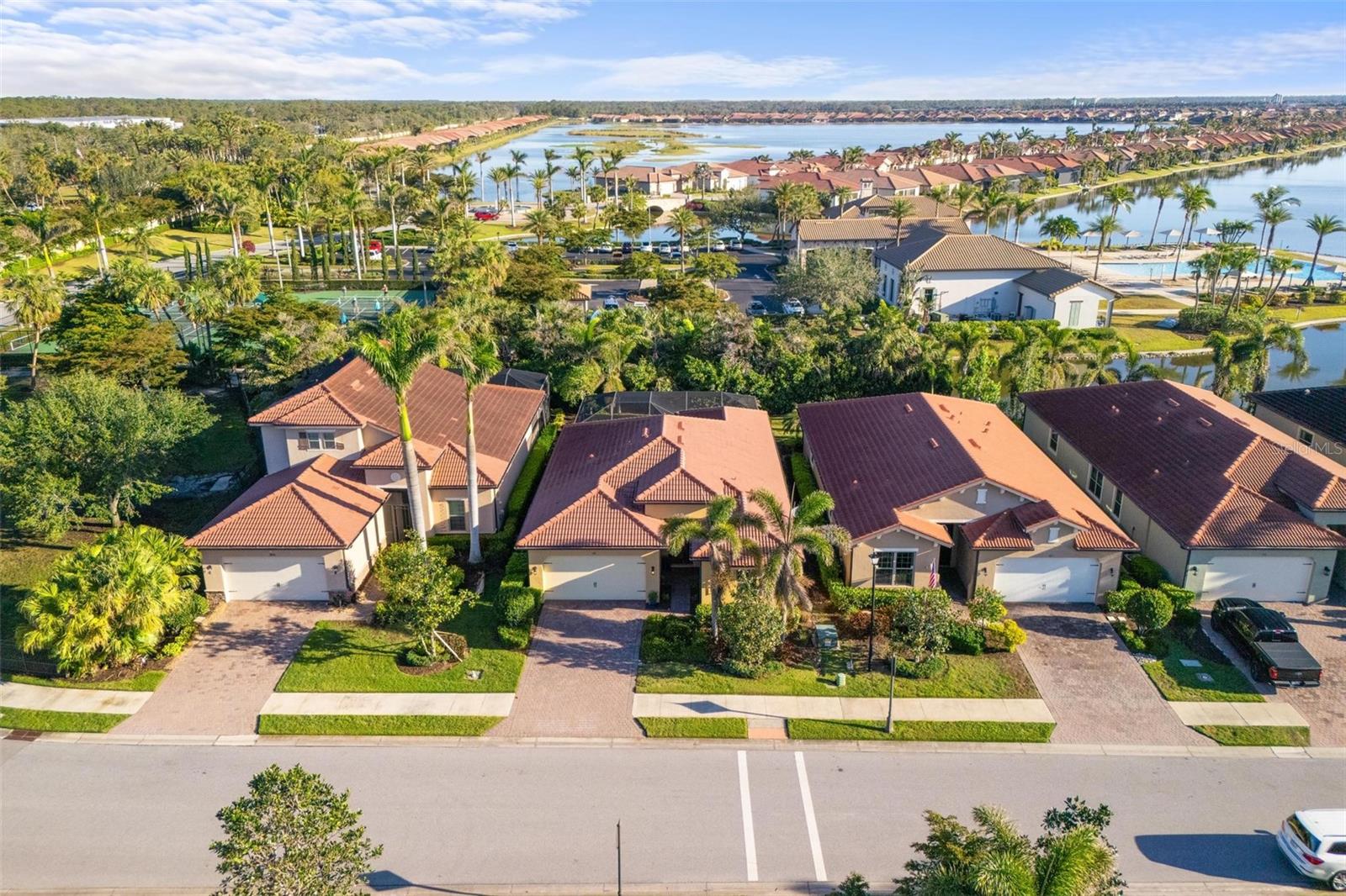 TOSCANA ISLES - Residential