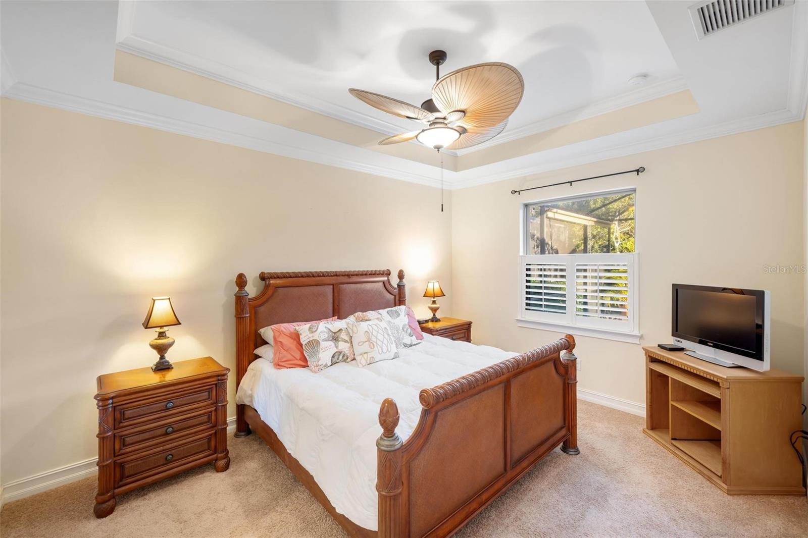 TOSCANA ISLES - Residential