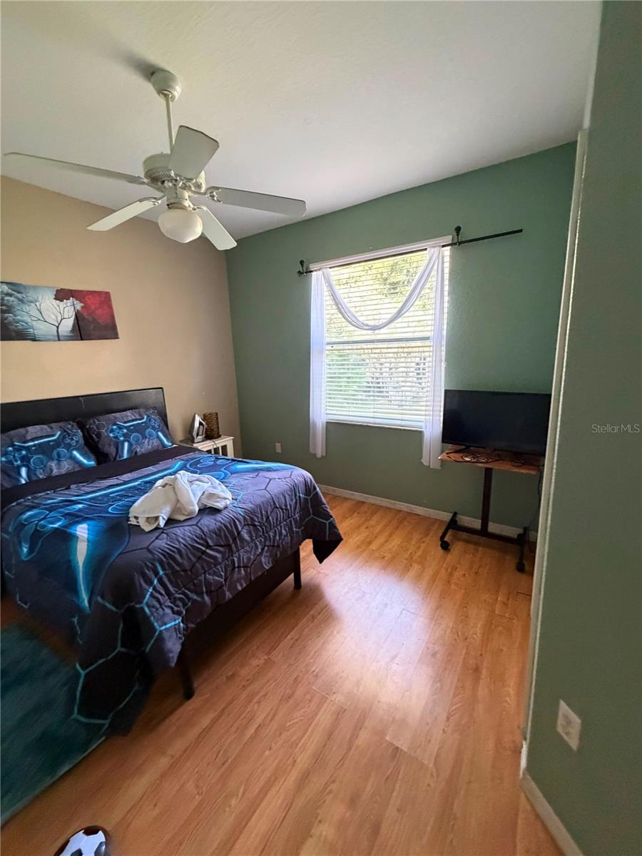 LAKE THOMAS WOODS 7TH ADD - Residential Lease