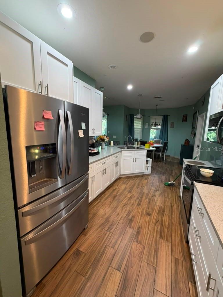 LAKE THOMAS WOODS 7TH ADD - Residential Lease