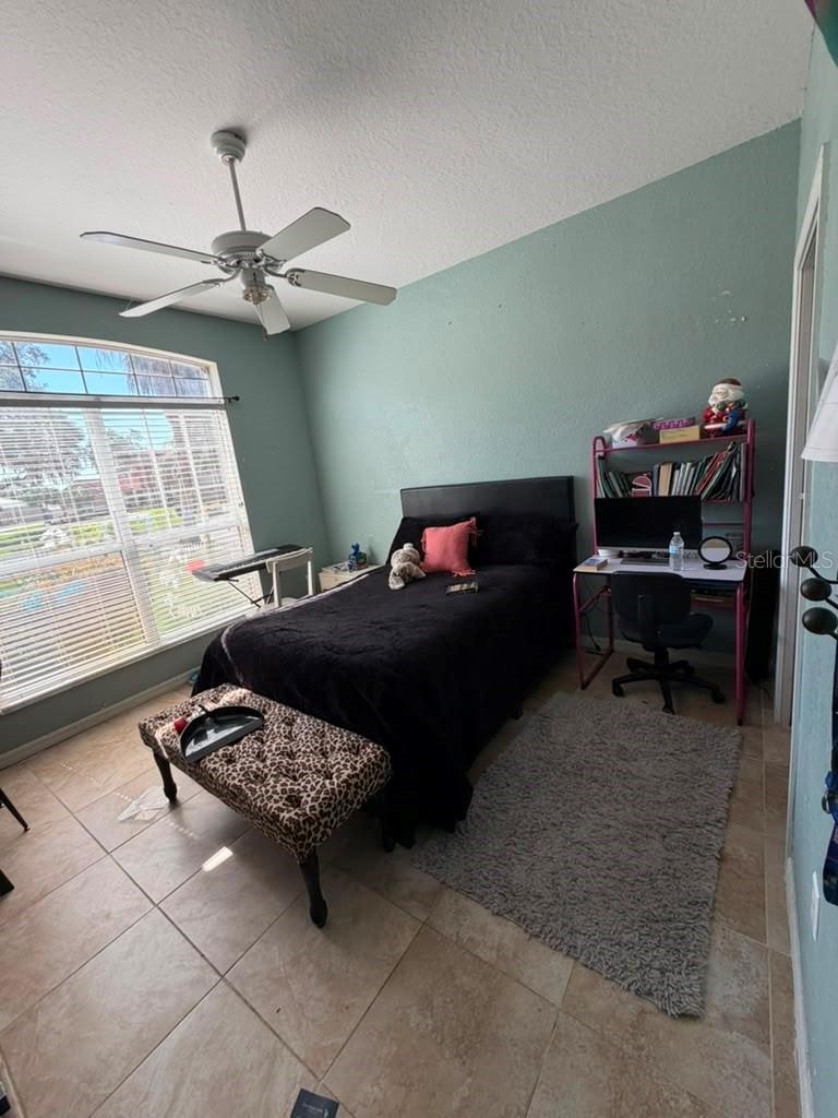 LAKE THOMAS WOODS 7TH ADD - Residential Lease