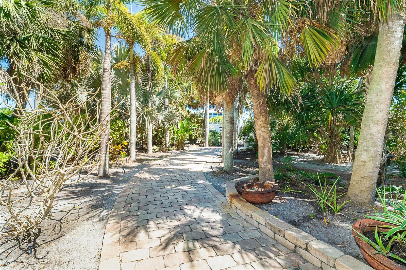 ISLAND HARBOR BEACH CLUB SEC 01 - Residential