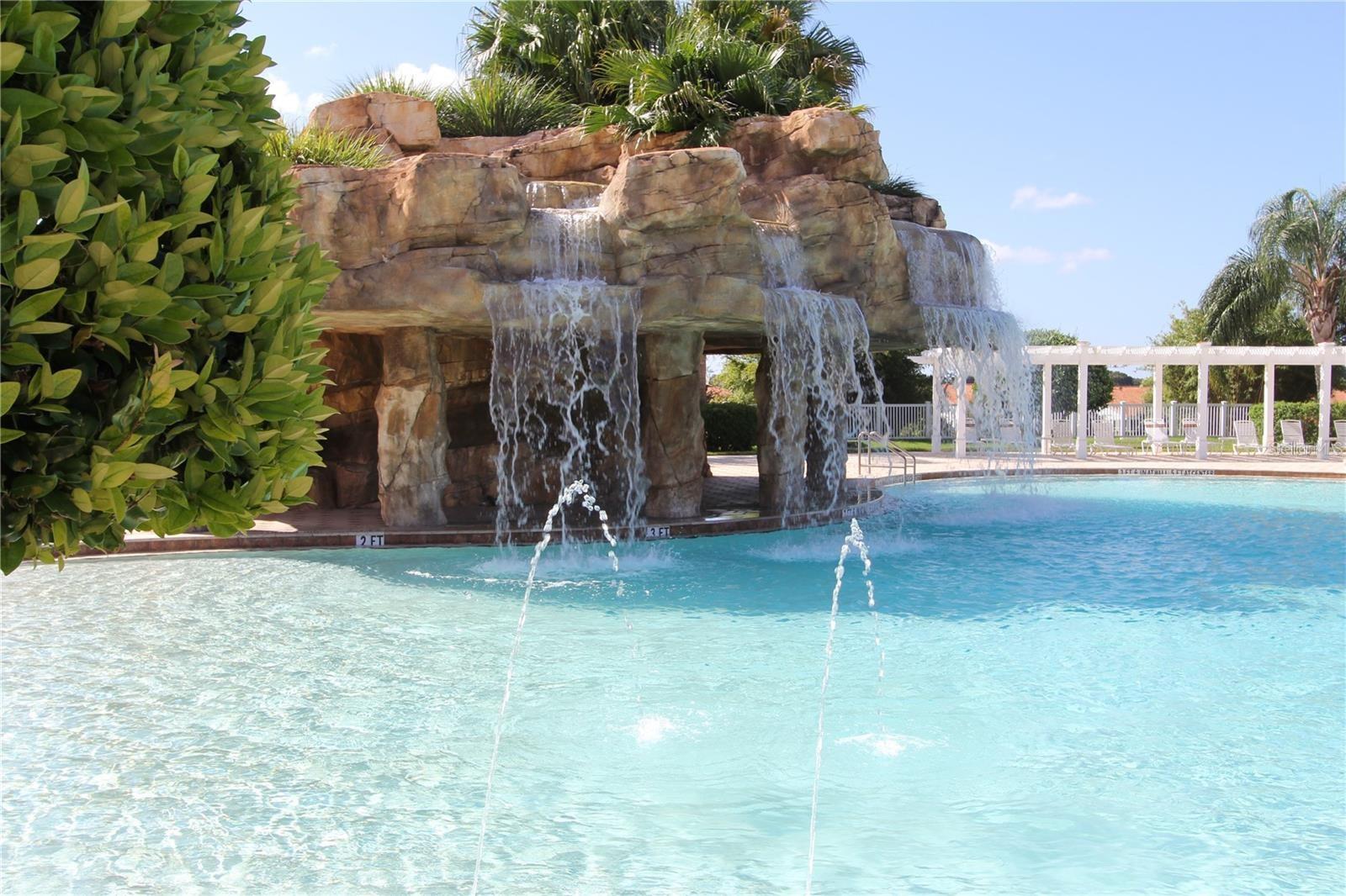 LAKESIDE LANDINGS - Residential