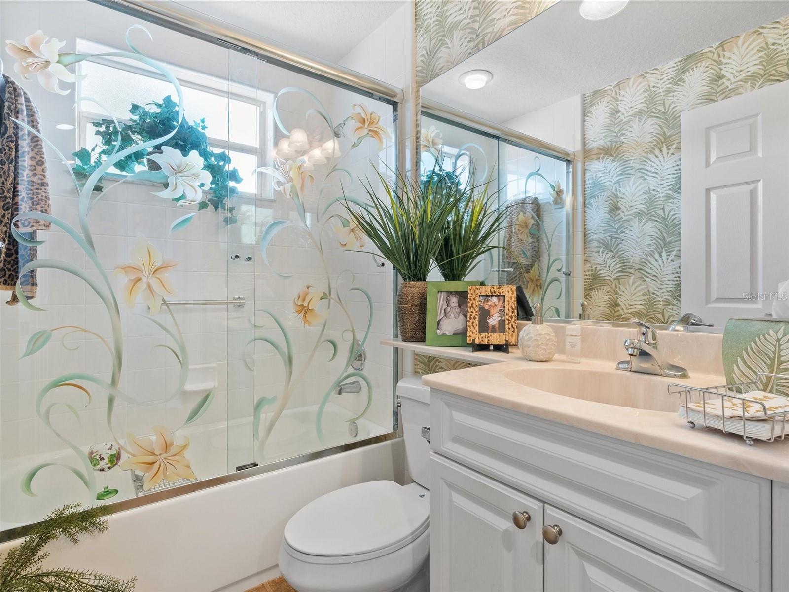 LAKESIDE LANDINGS - Residential