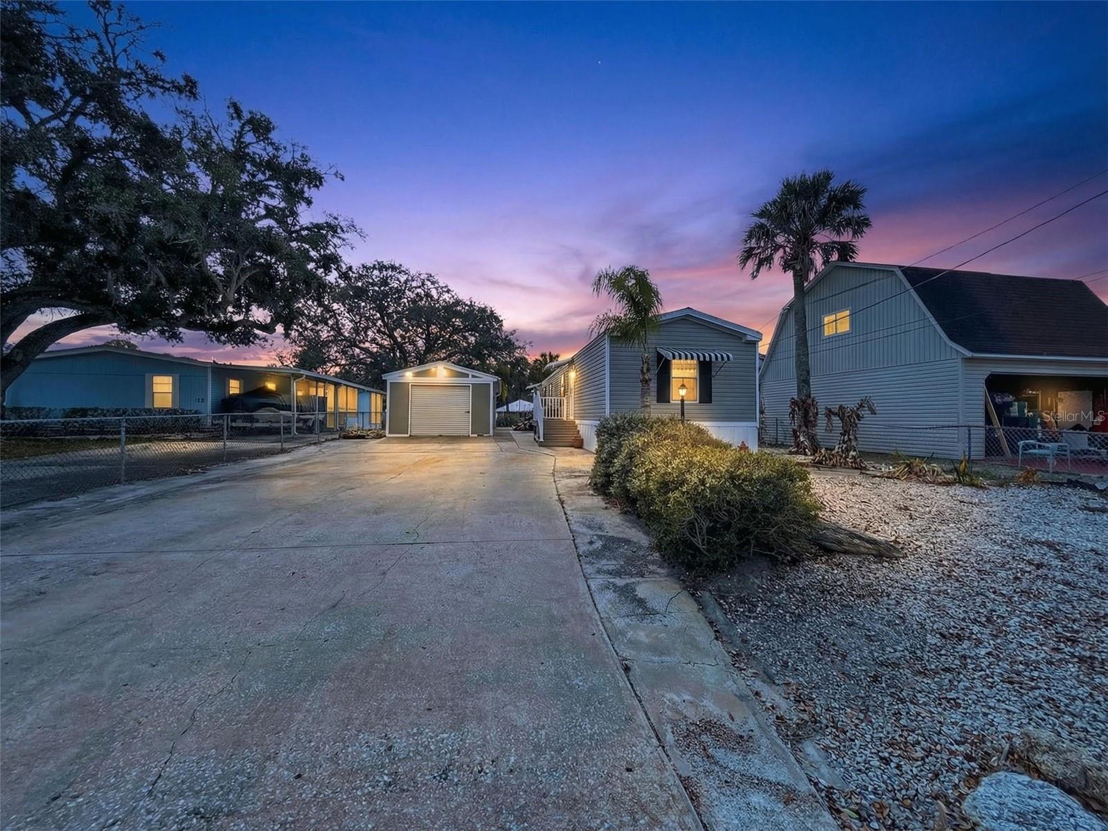 INDIAN HARBOR ESTATES UNIT 04 - Residential