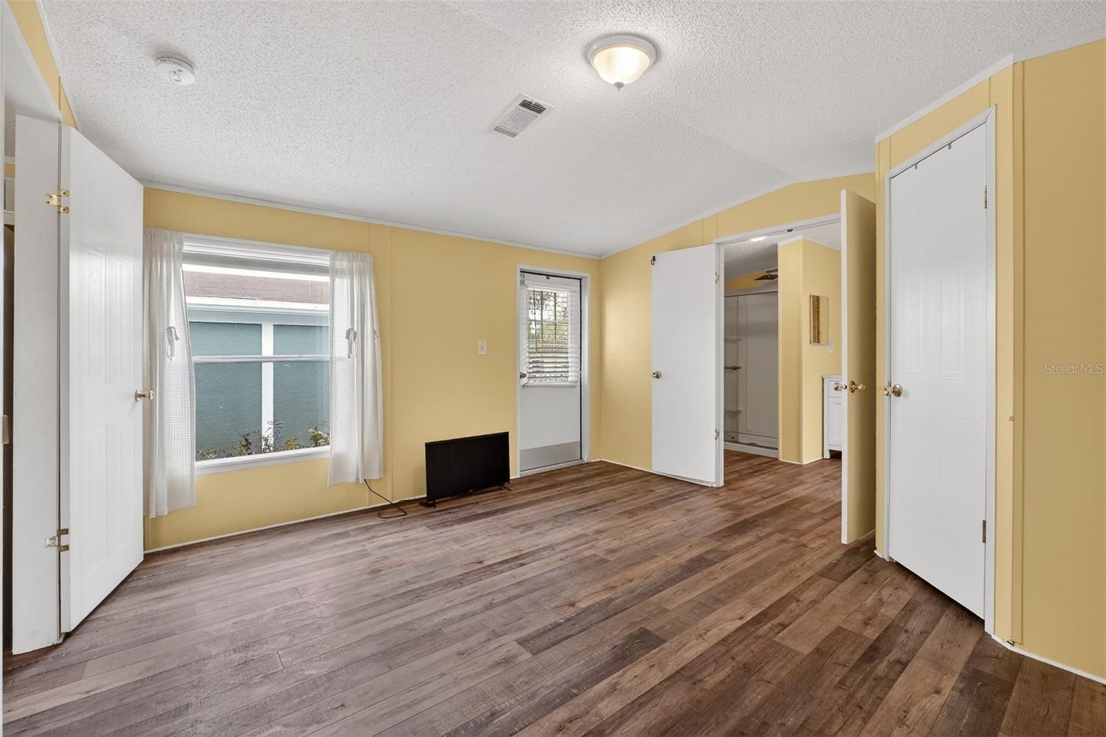 INDIAN HARBOR ESTATES UNIT 04 - Residential