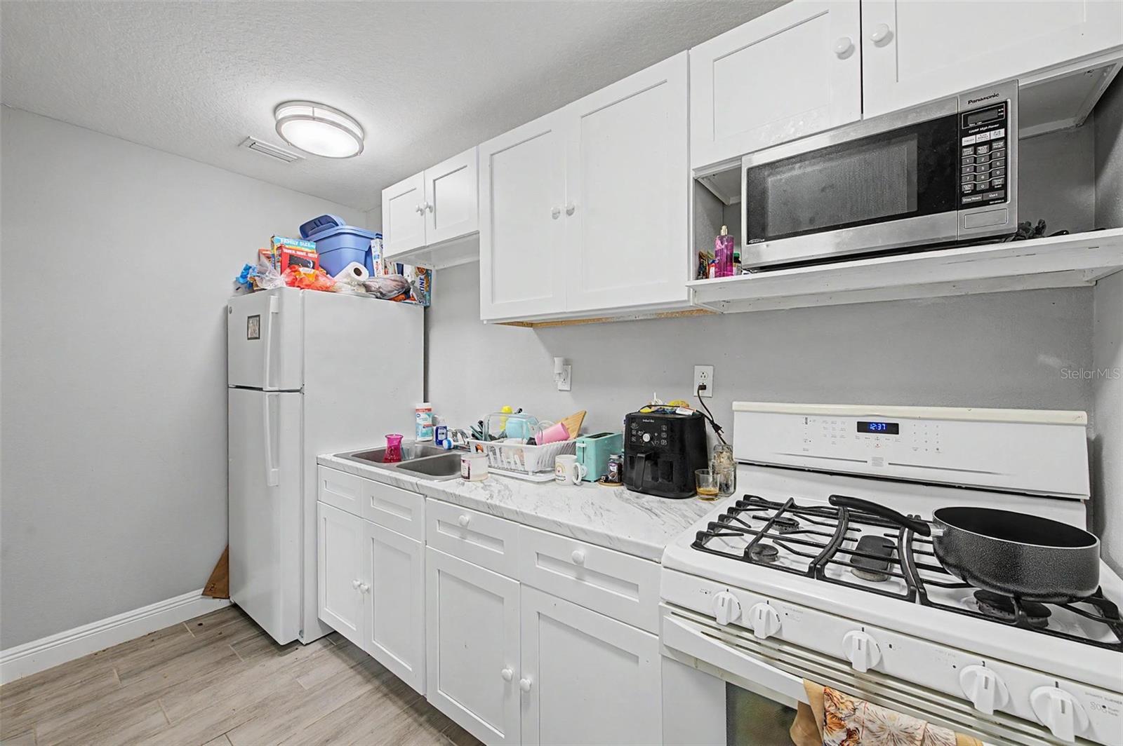 OAK TERRACE W REV - Residential