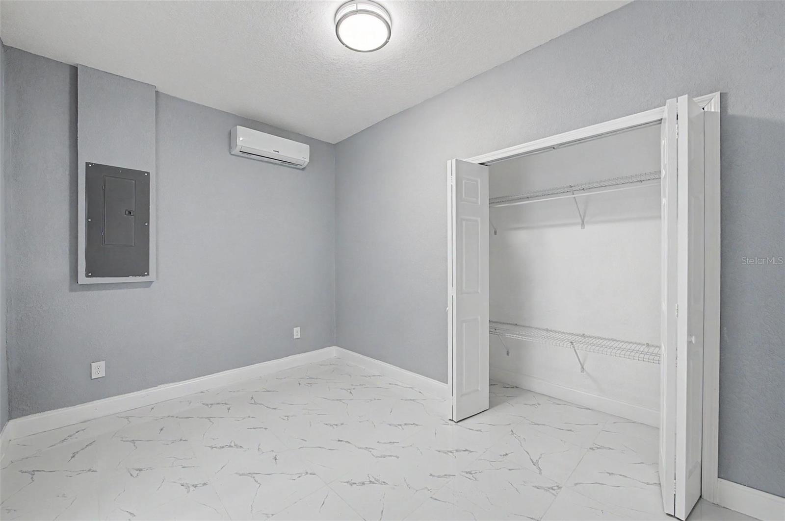 OAK TERRACE W REV - Residential