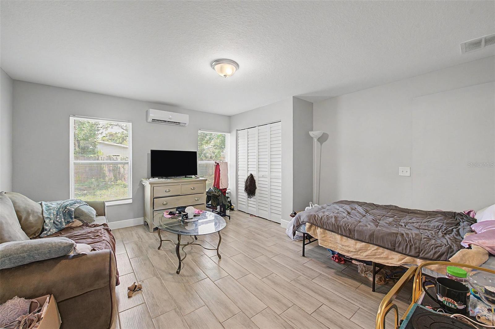 OAK TERRACE W REV - Residential