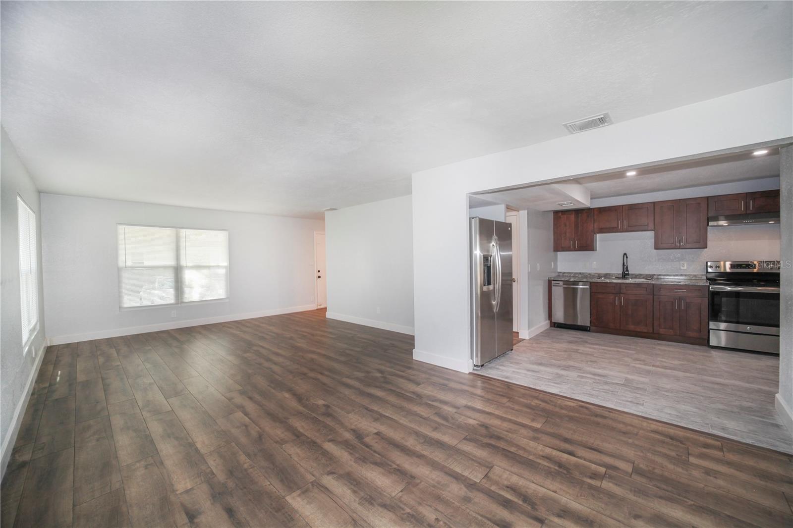 FAIRWAY OAKS - Residential