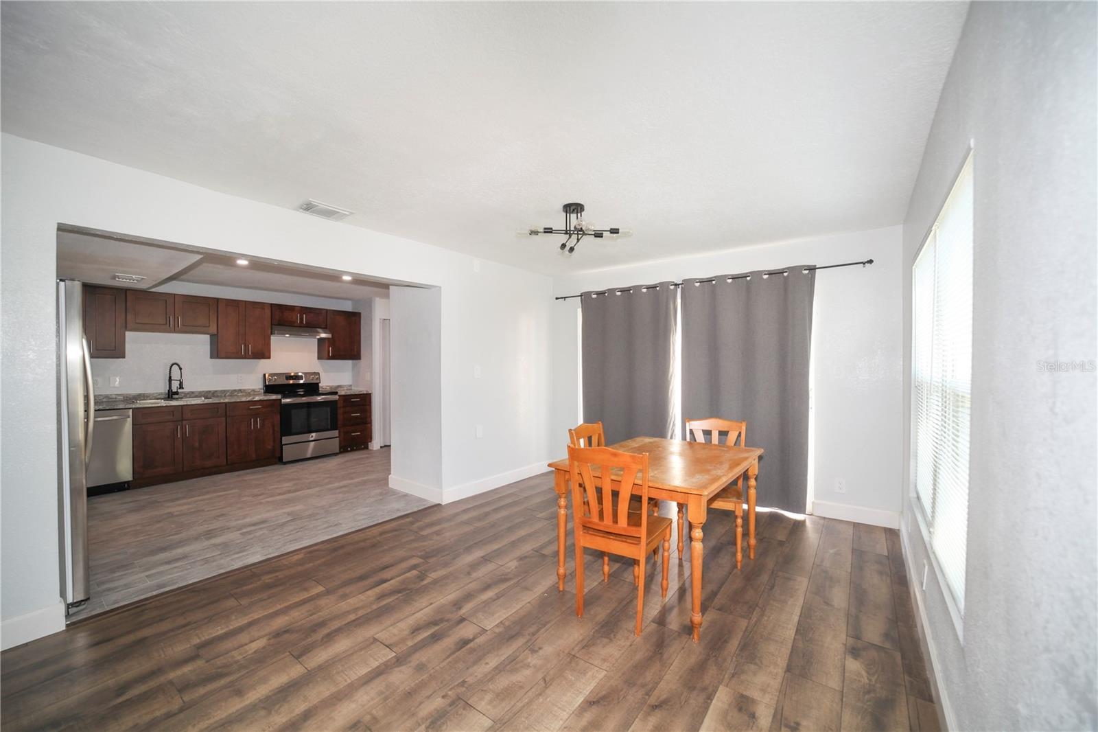 FAIRWAY OAKS - Residential
