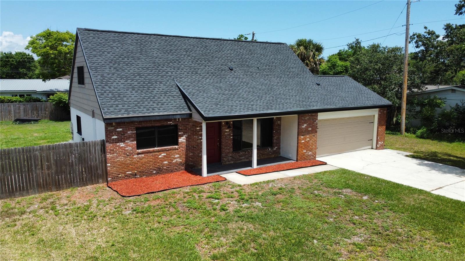 SHERWOOD ESTATES - Residential