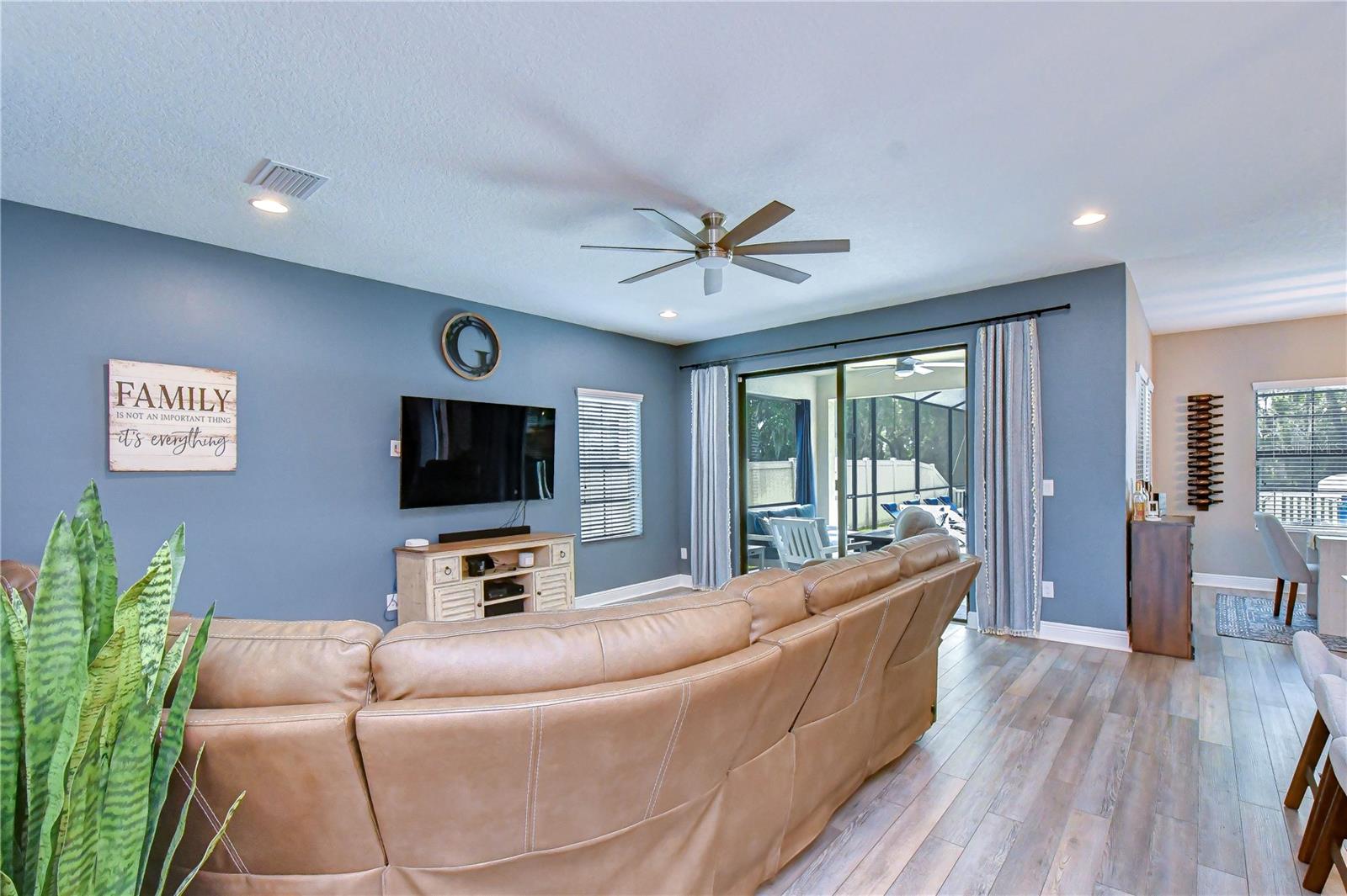 HAWKSTONE - Residential