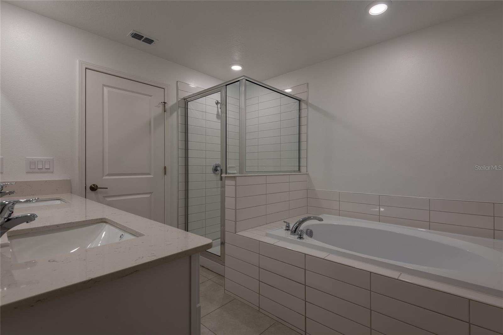 TOWNES/LK THOMAS PH 1 - Residential