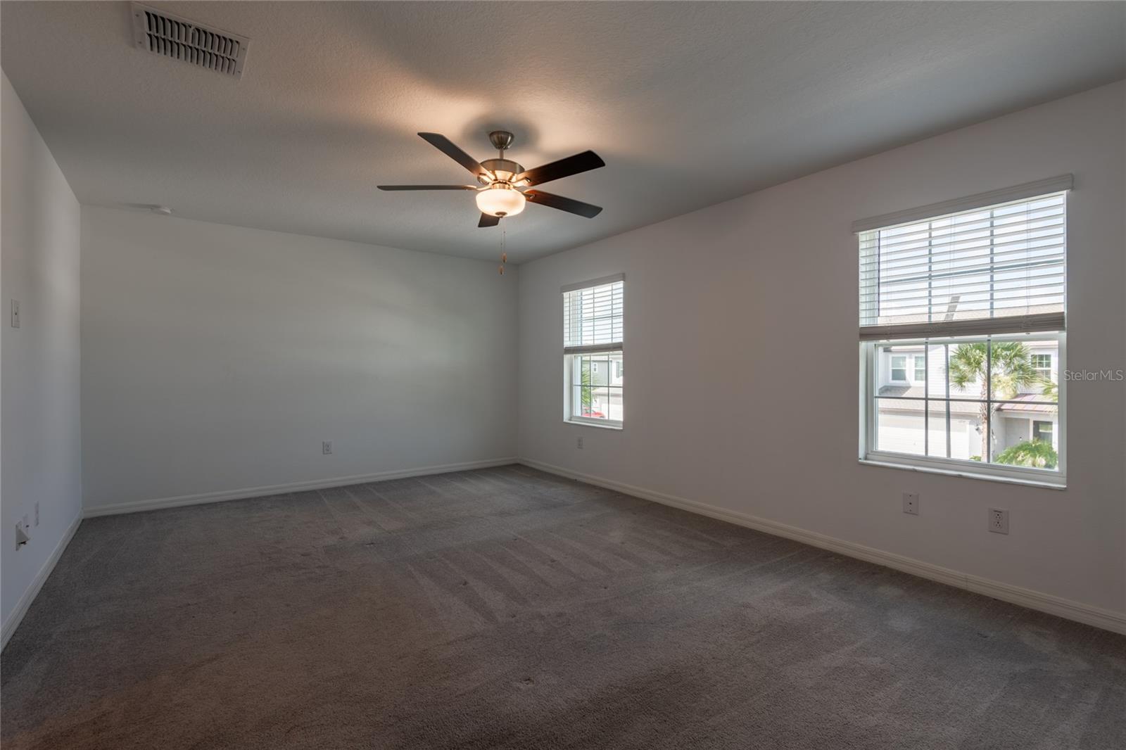 TOWNES/LK THOMAS PH 1 - Residential