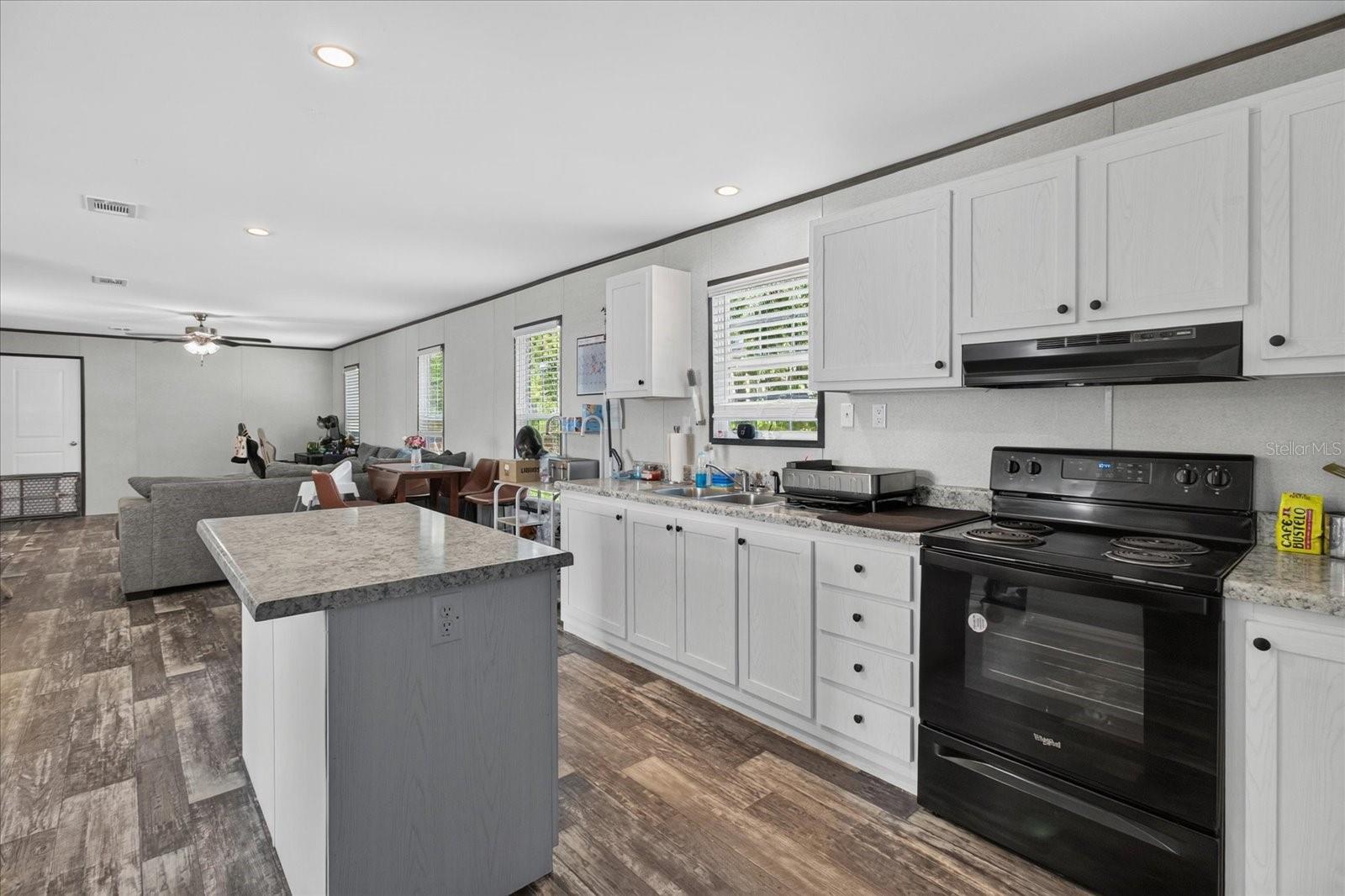 TANGERINE ESTATES - Residential