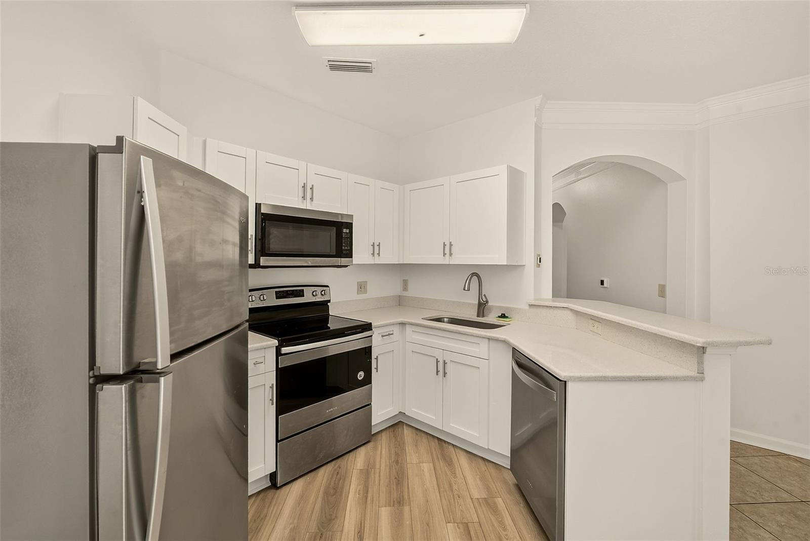 THE VILLAS CONDO - Residential