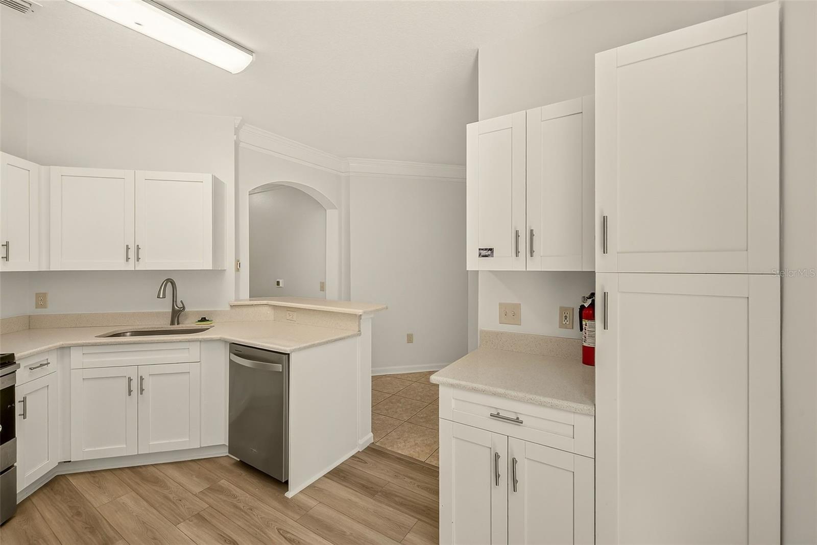 THE VILLAS CONDO - Residential