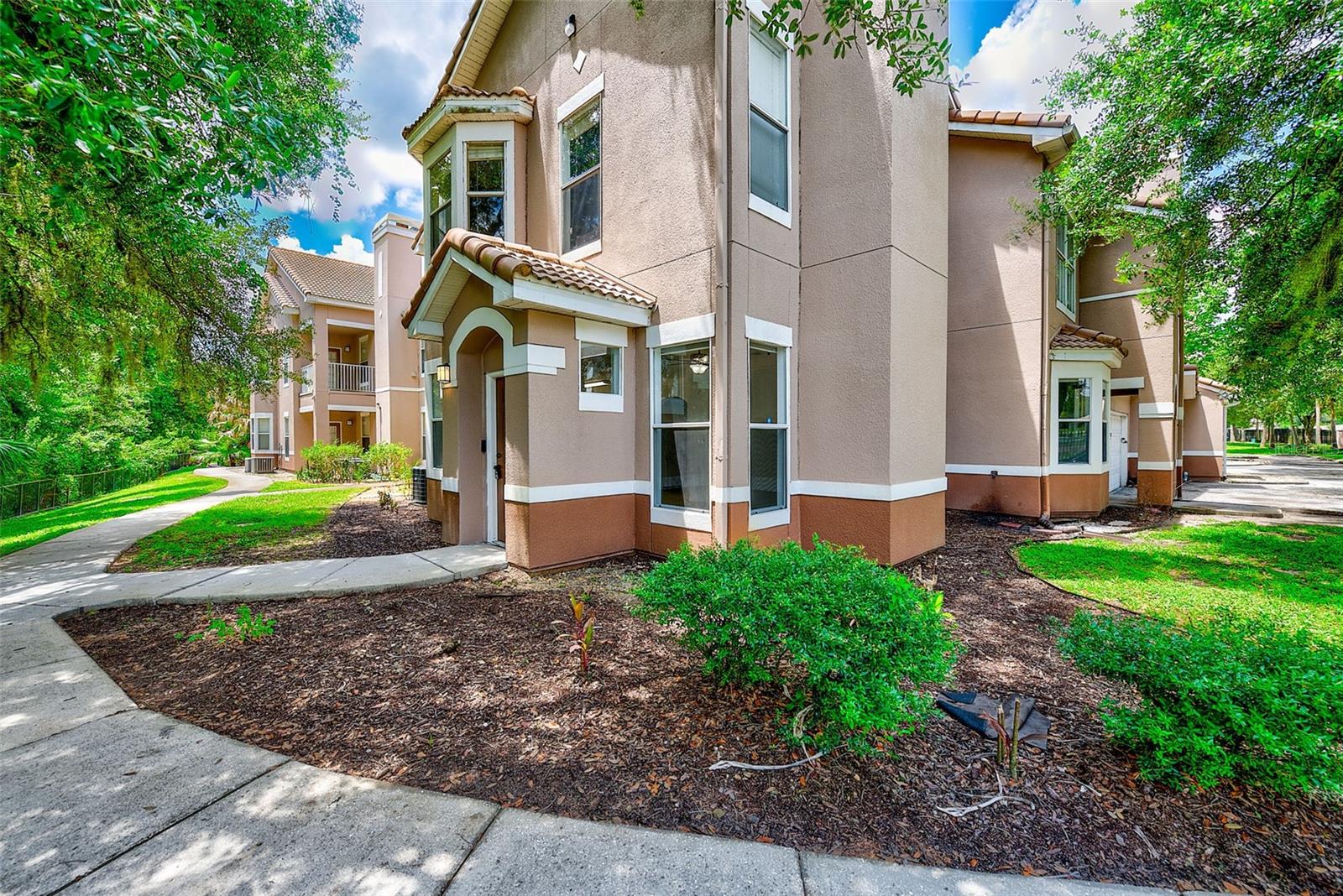THE VILLAS CONDO - Residential