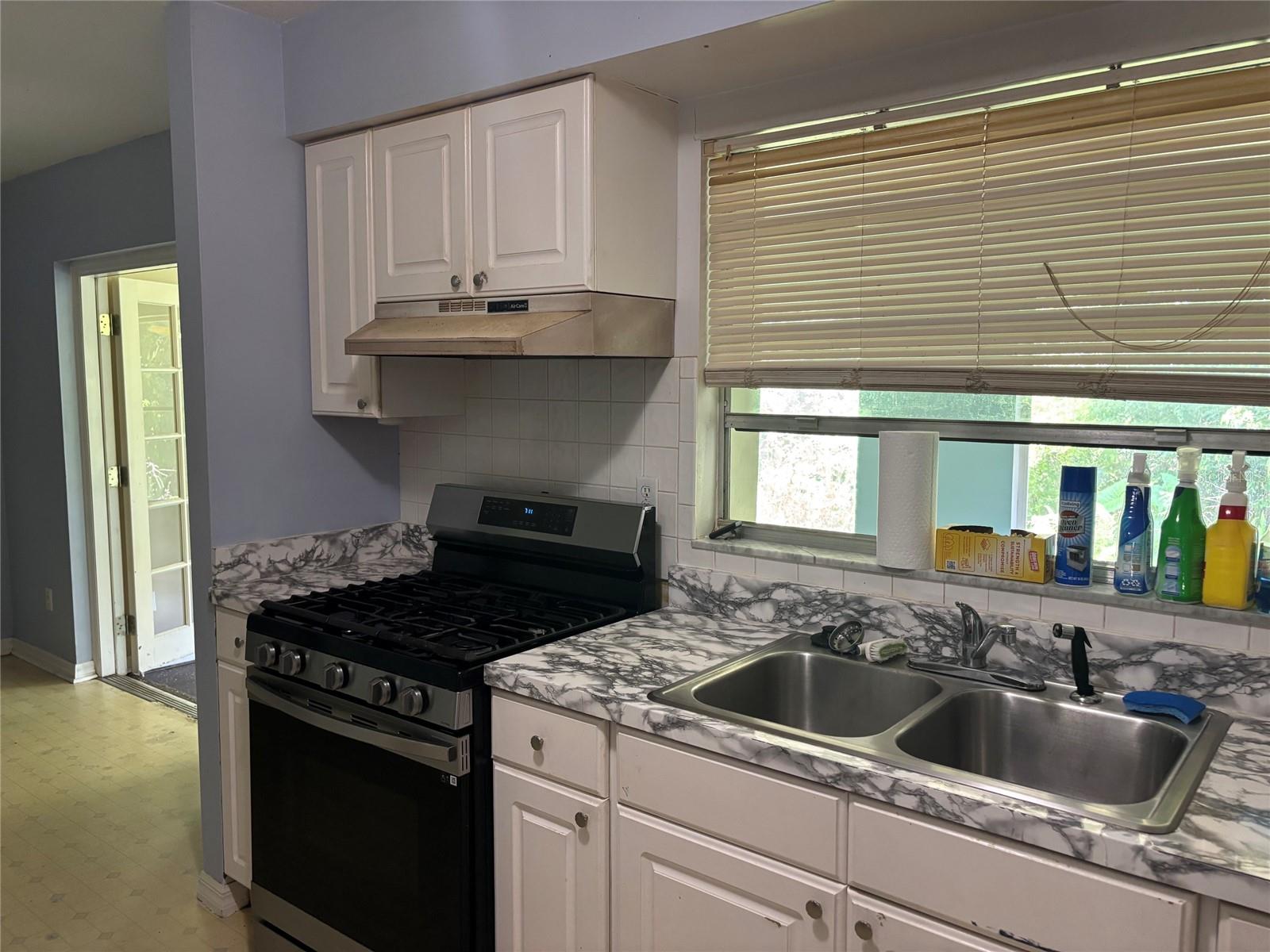 FOREST HILLS ESTATES - Residential
