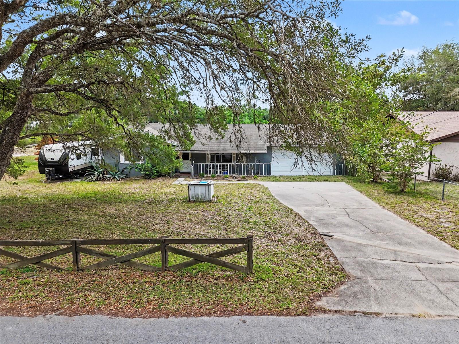 WOODS & LAKES - Residential