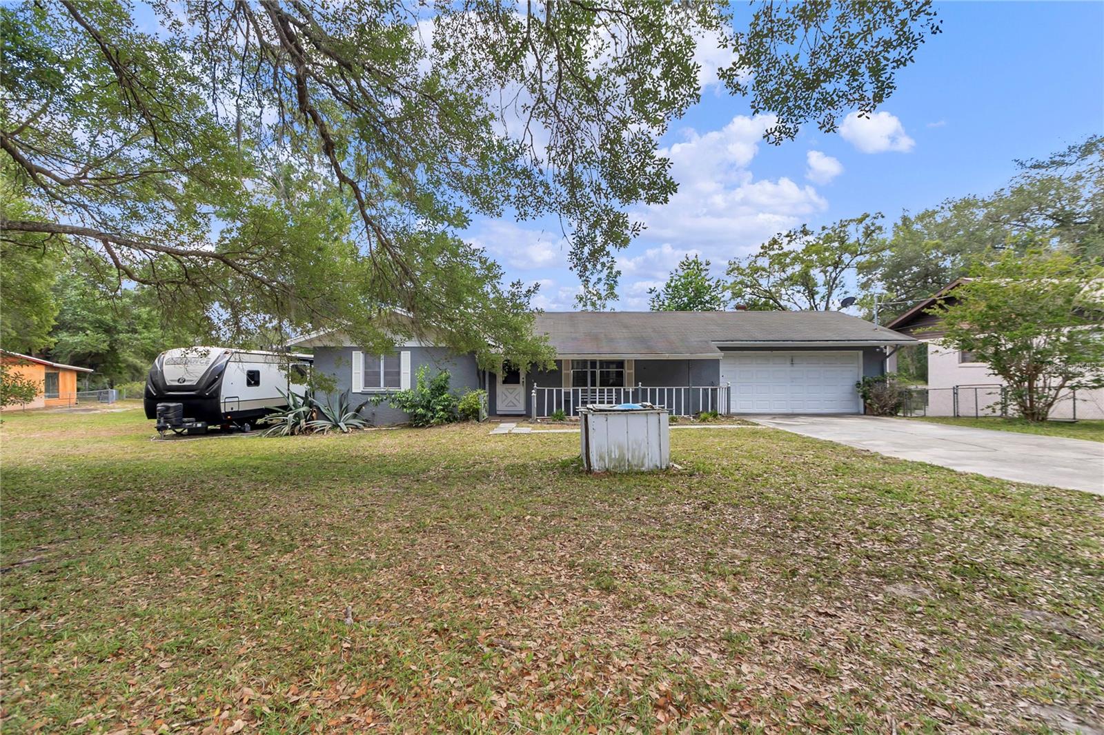 WOODS & LAKES - Residential