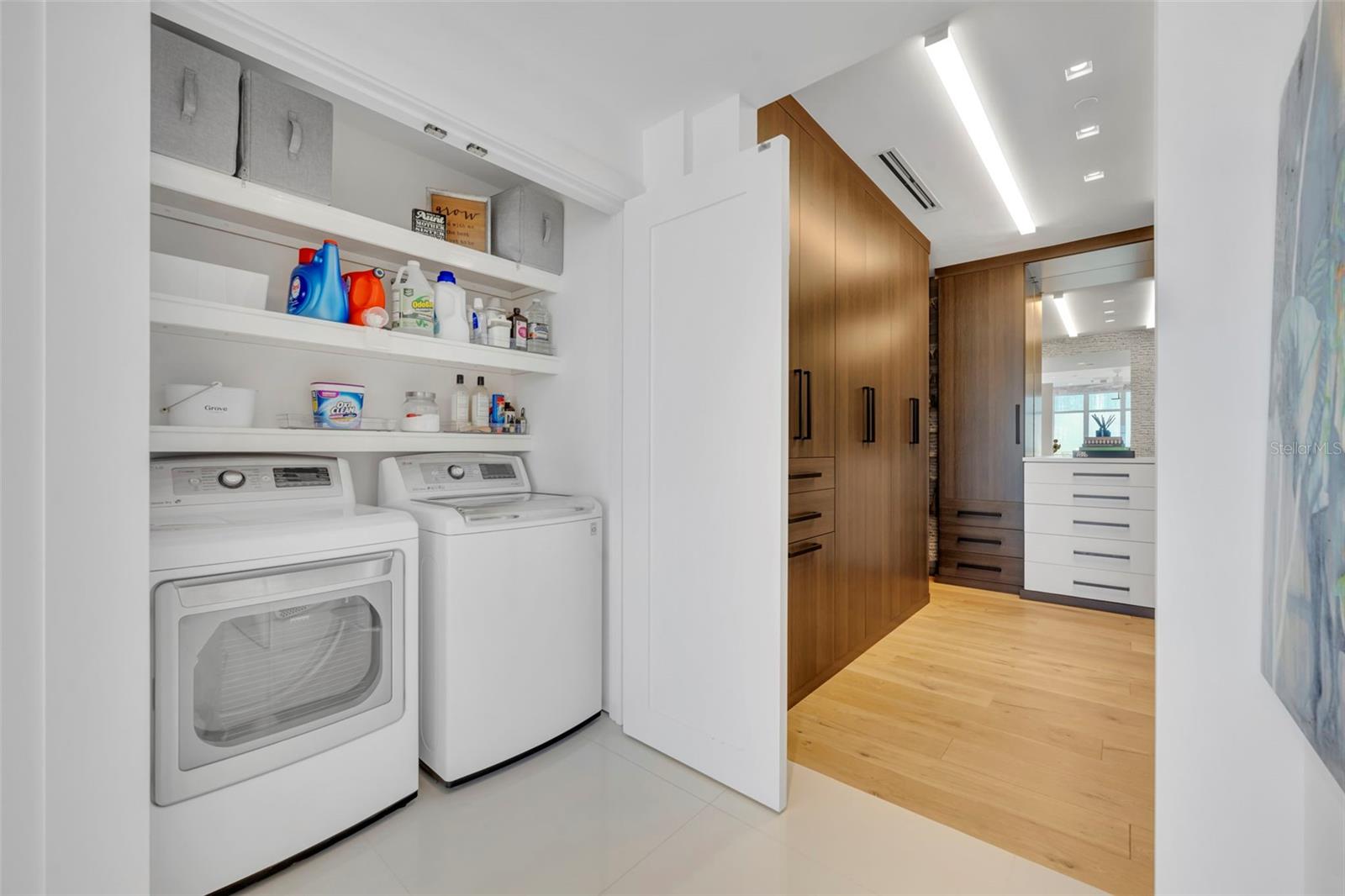 SANCTUARY DOWNTOWN - Residential