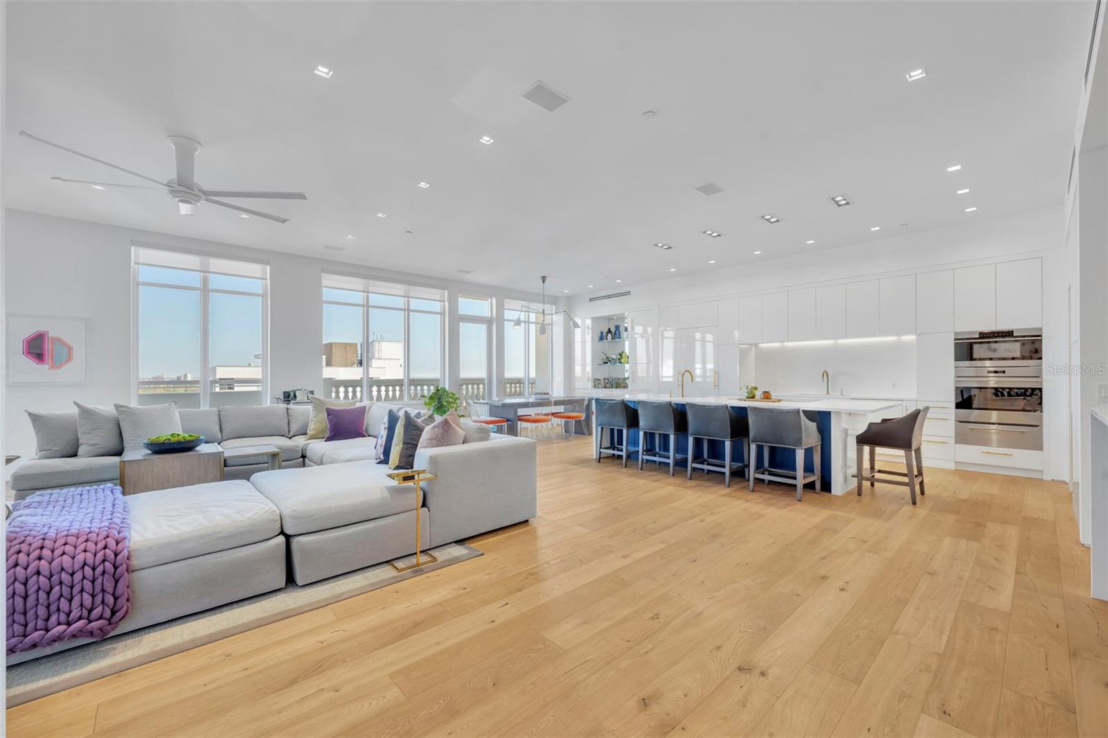 SANCTUARY DOWNTOWN - Residential