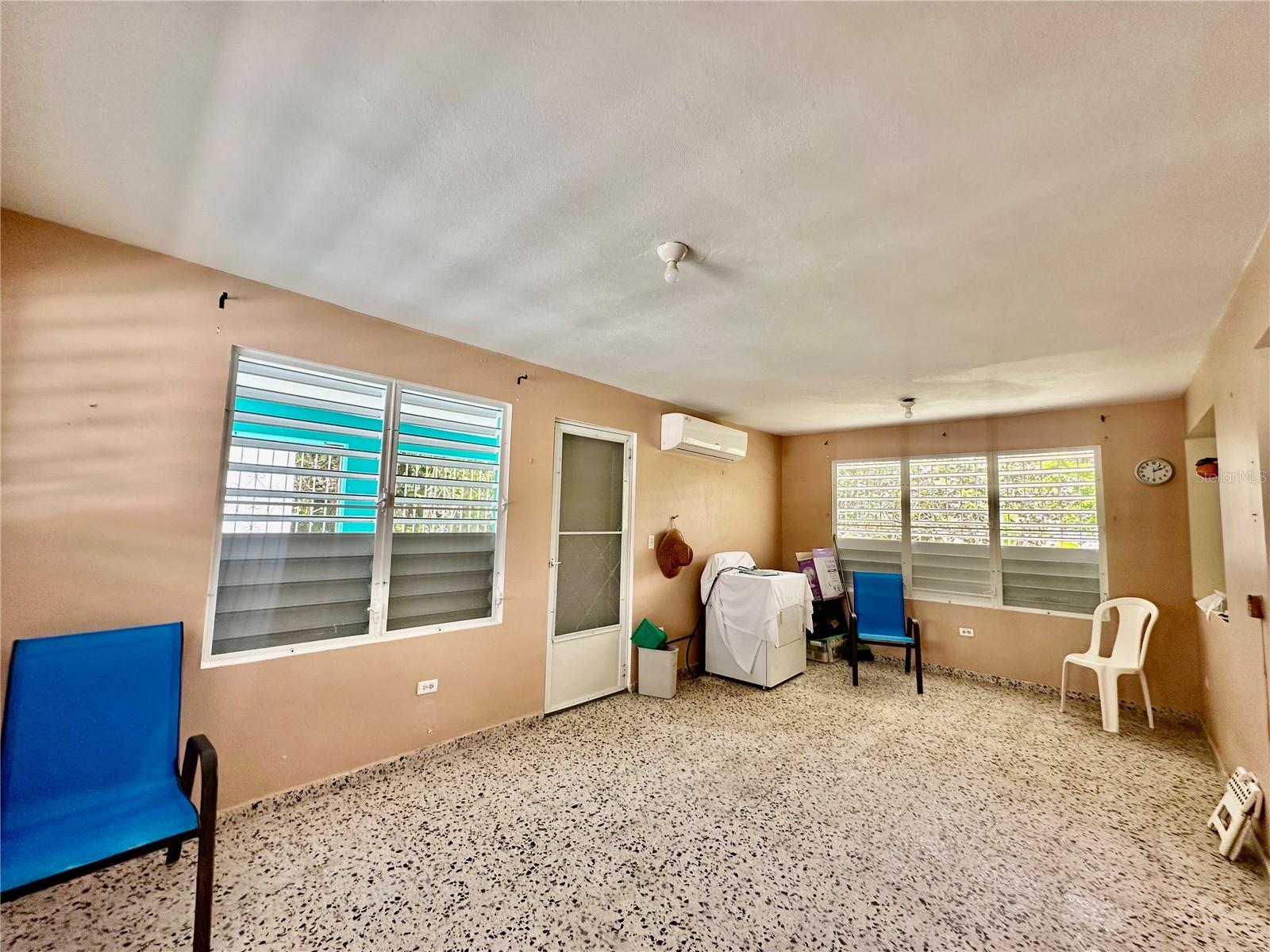 BARRIO TEJAS - Residential