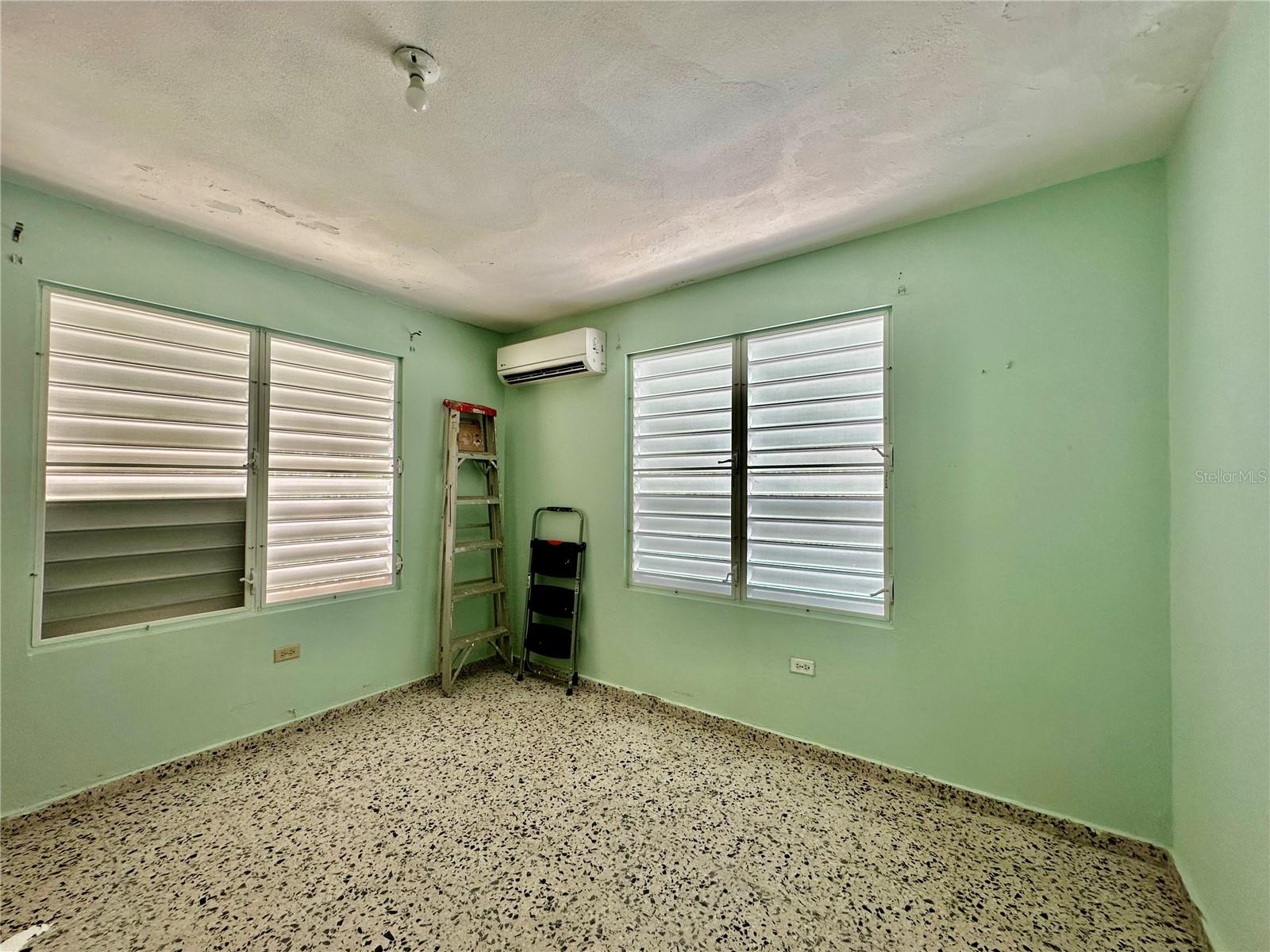 BARRIO TEJAS - Residential