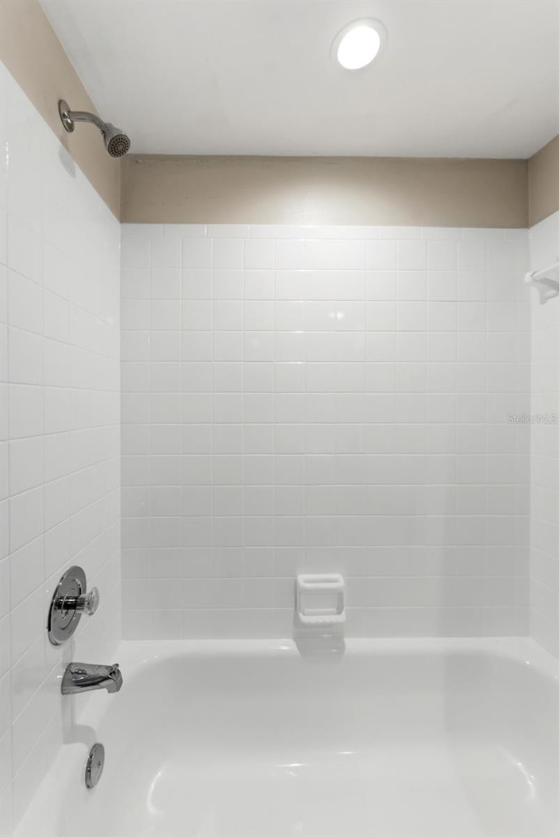 LAFAYETTE SQUARE CONDO - Residential