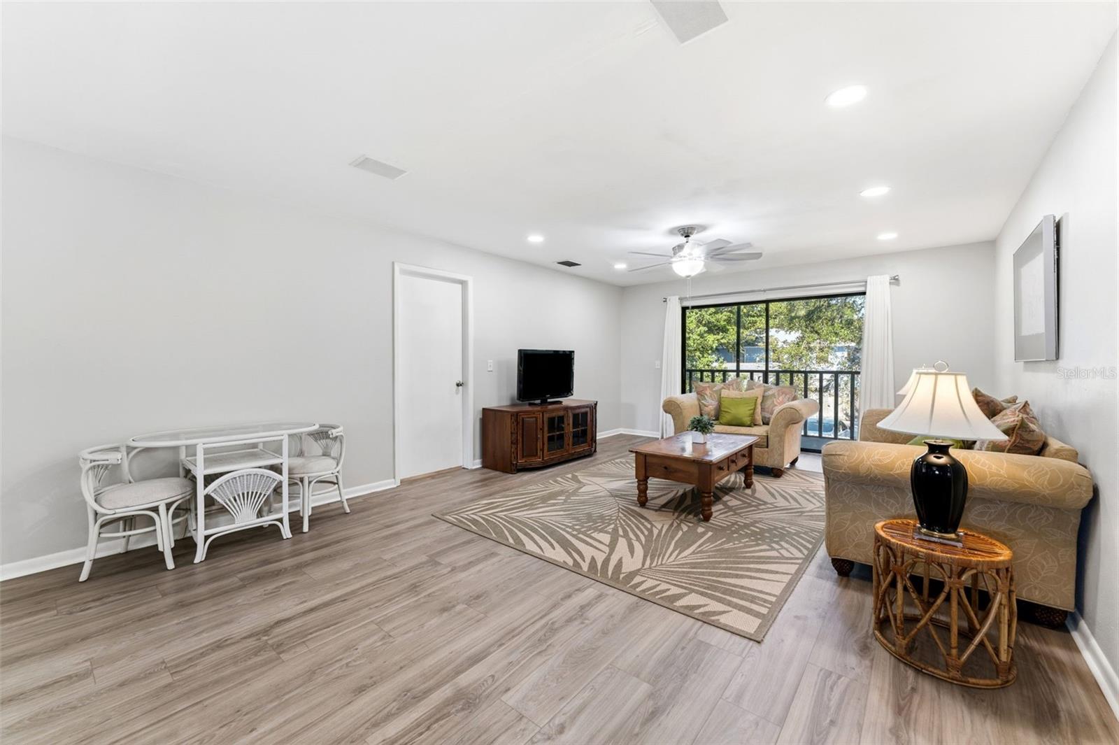 LAFAYETTE SQUARE CONDO - Residential