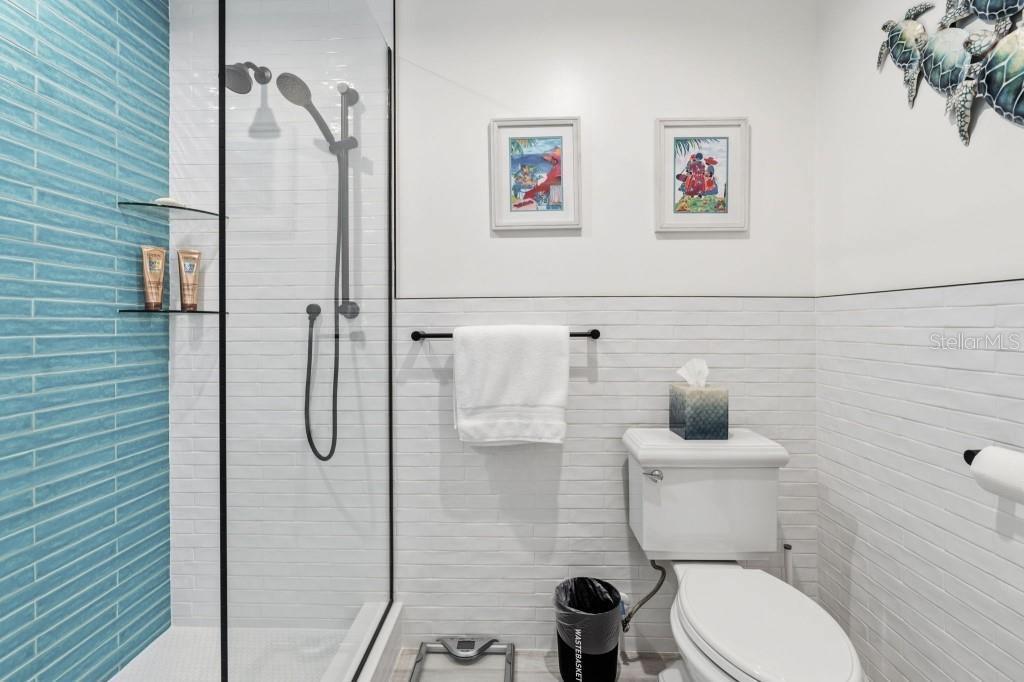 SEAPLACE I - Residential
