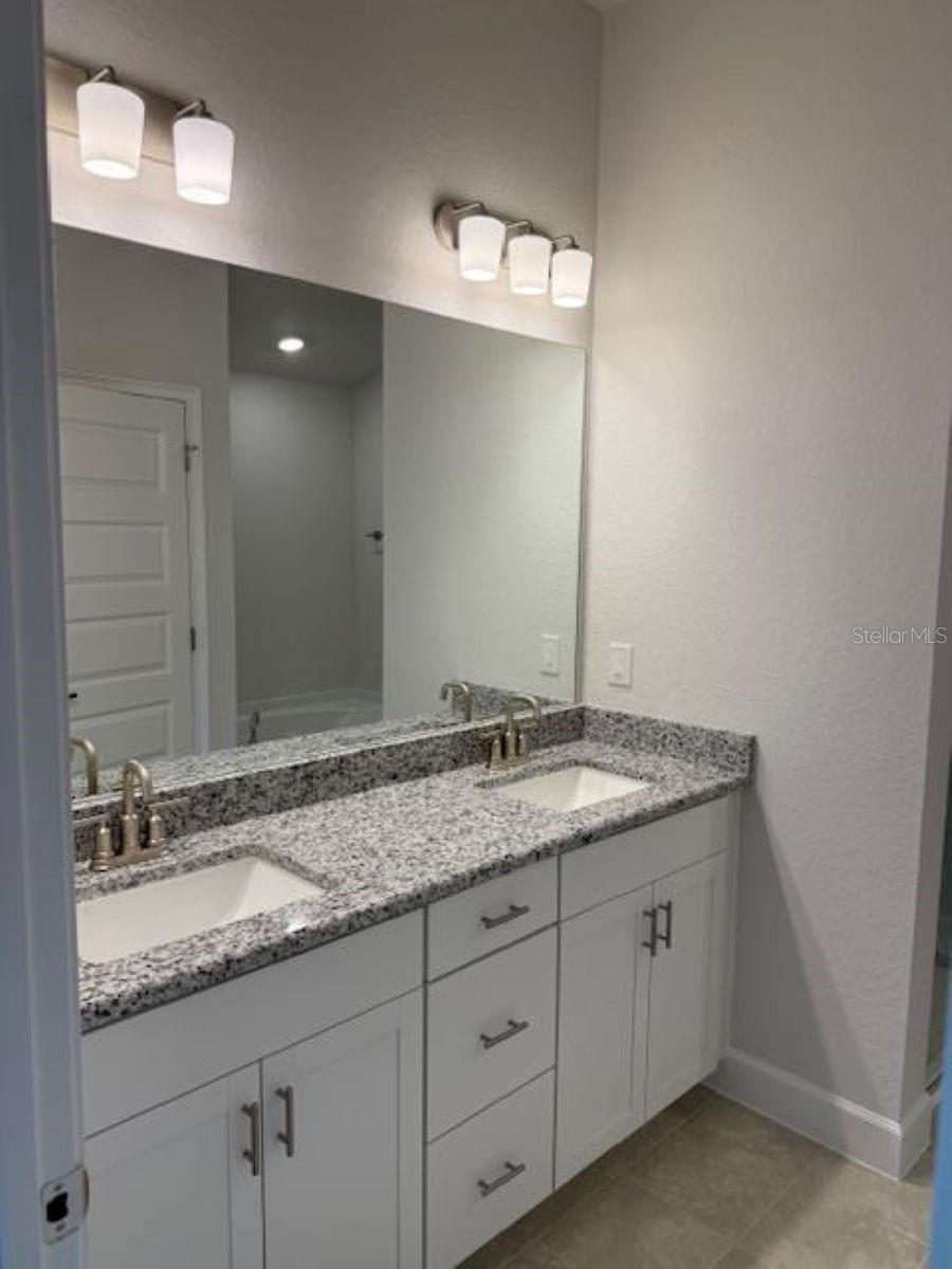 WEST OAK - Residential