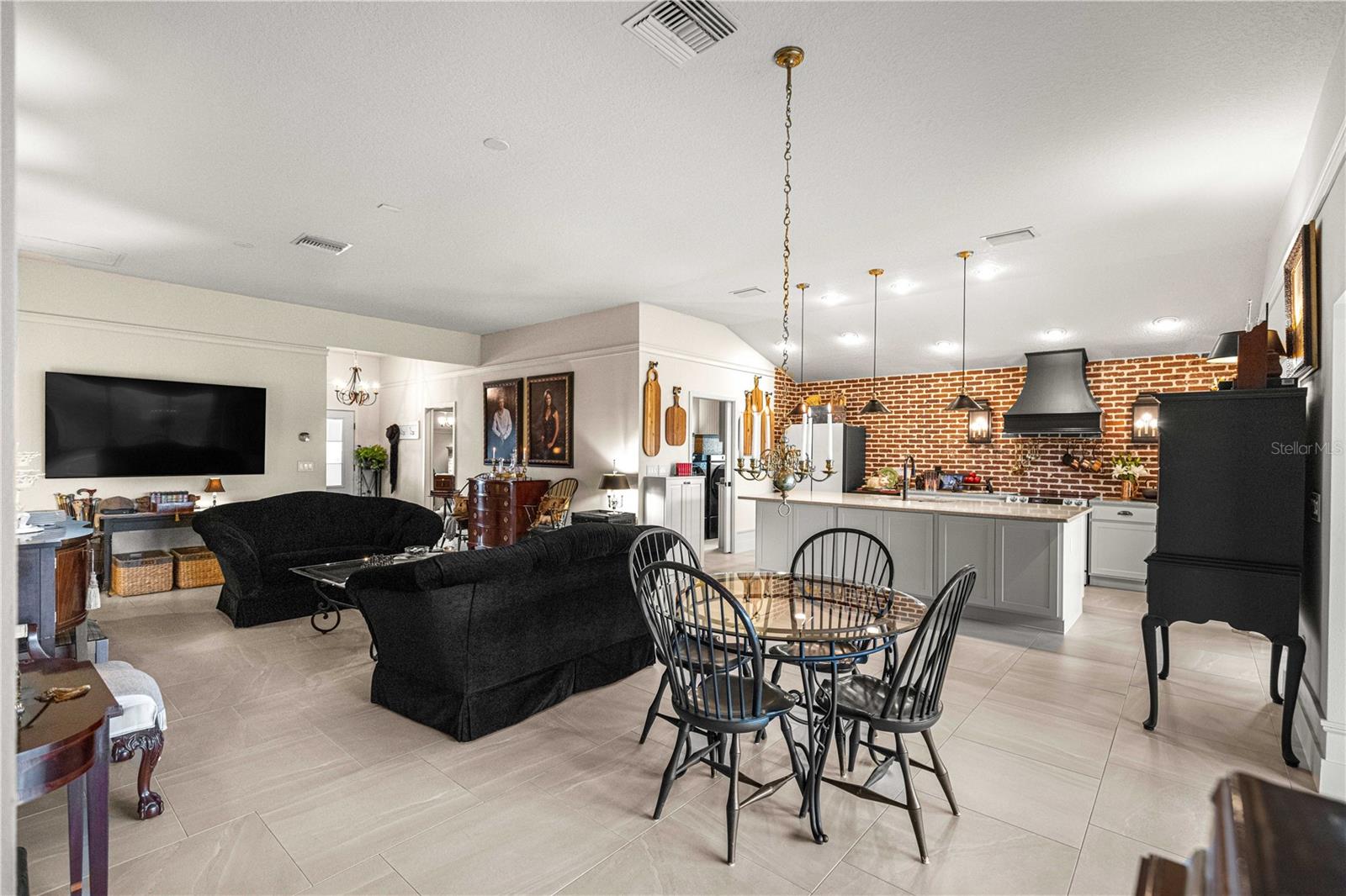 VILLAGES/SOUTHERN OAKS UN #47 - Residential