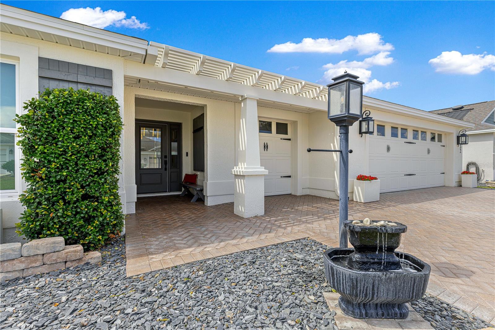 VILLAGES/SOUTHERN OAKS UN #47 - Residential