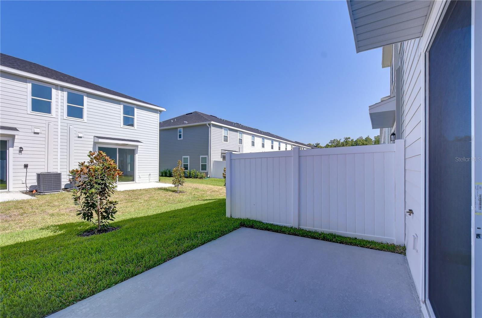 TIMBERGROVE TWNHMS - Residential Lease