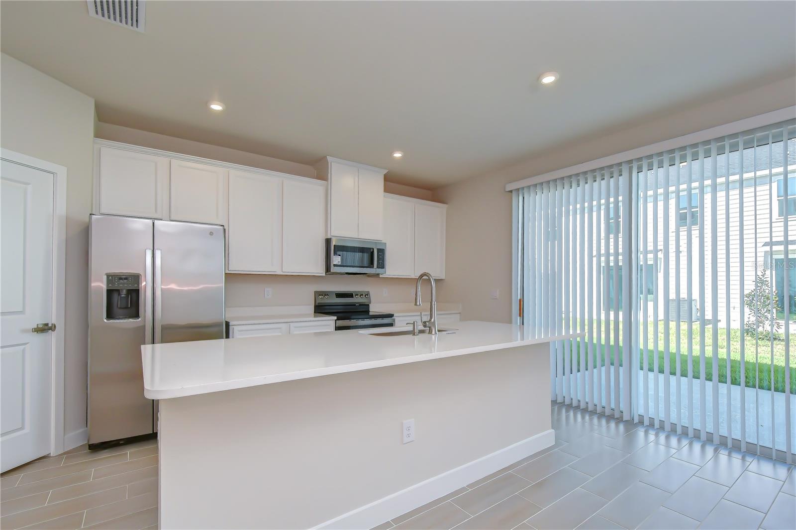 TIMBERGROVE TWNHMS - Residential Lease