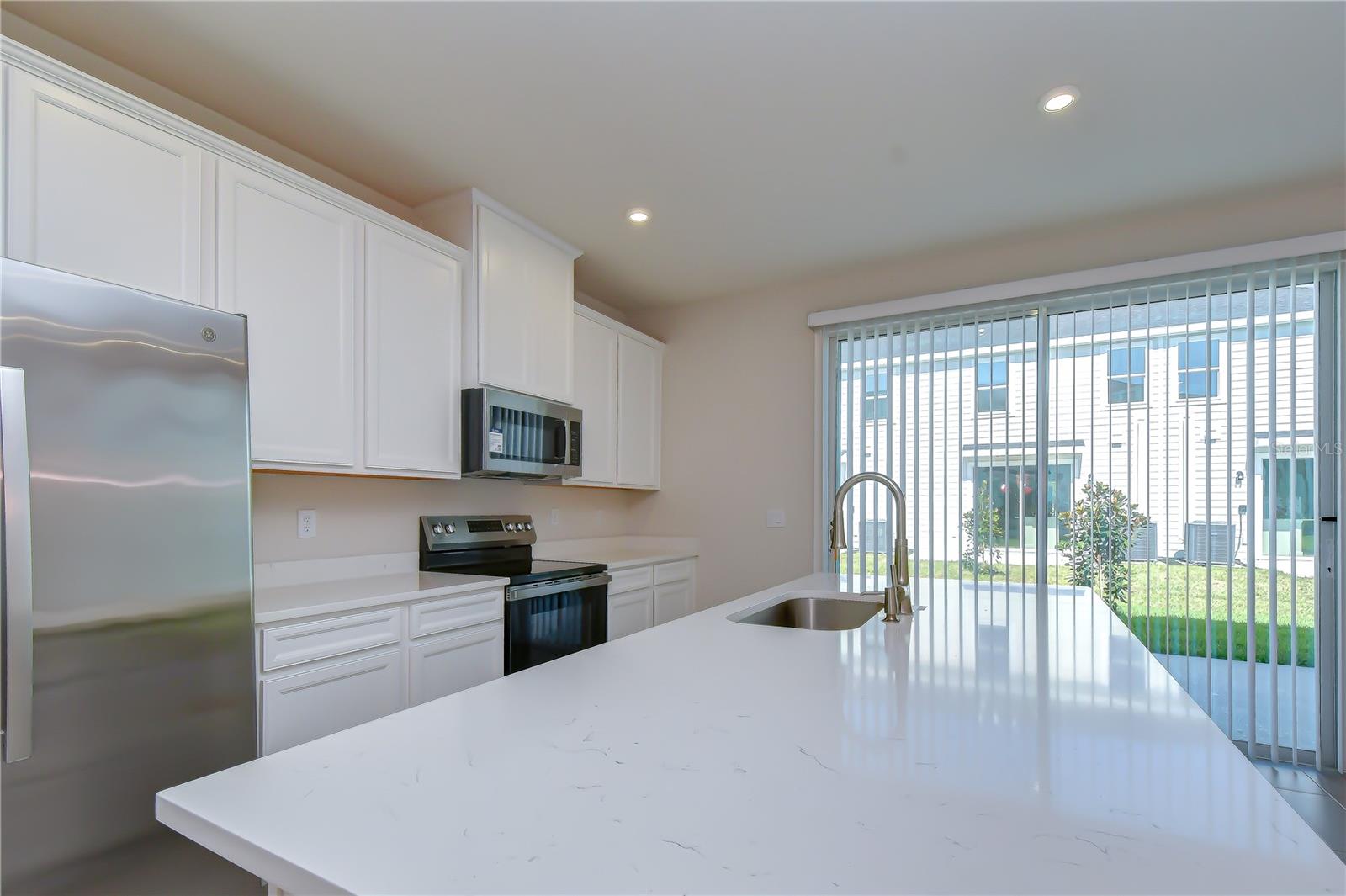 TIMBERGROVE TWNHMS - Residential Lease