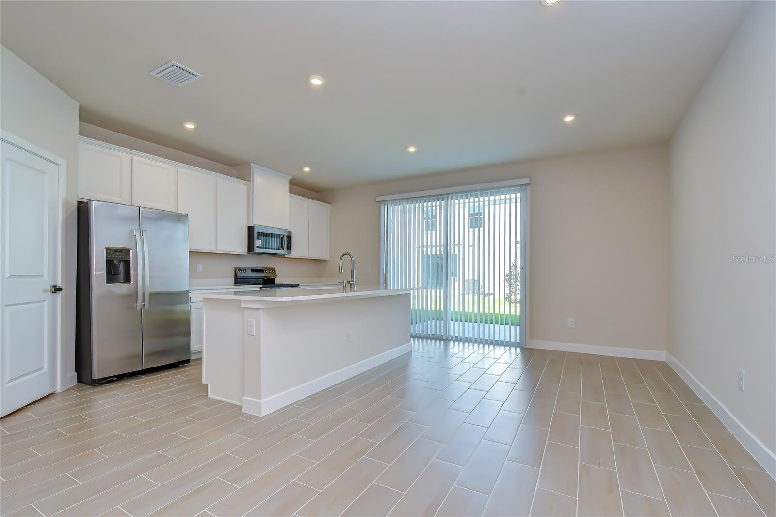TIMBERGROVE TWNHMS - Residential Lease