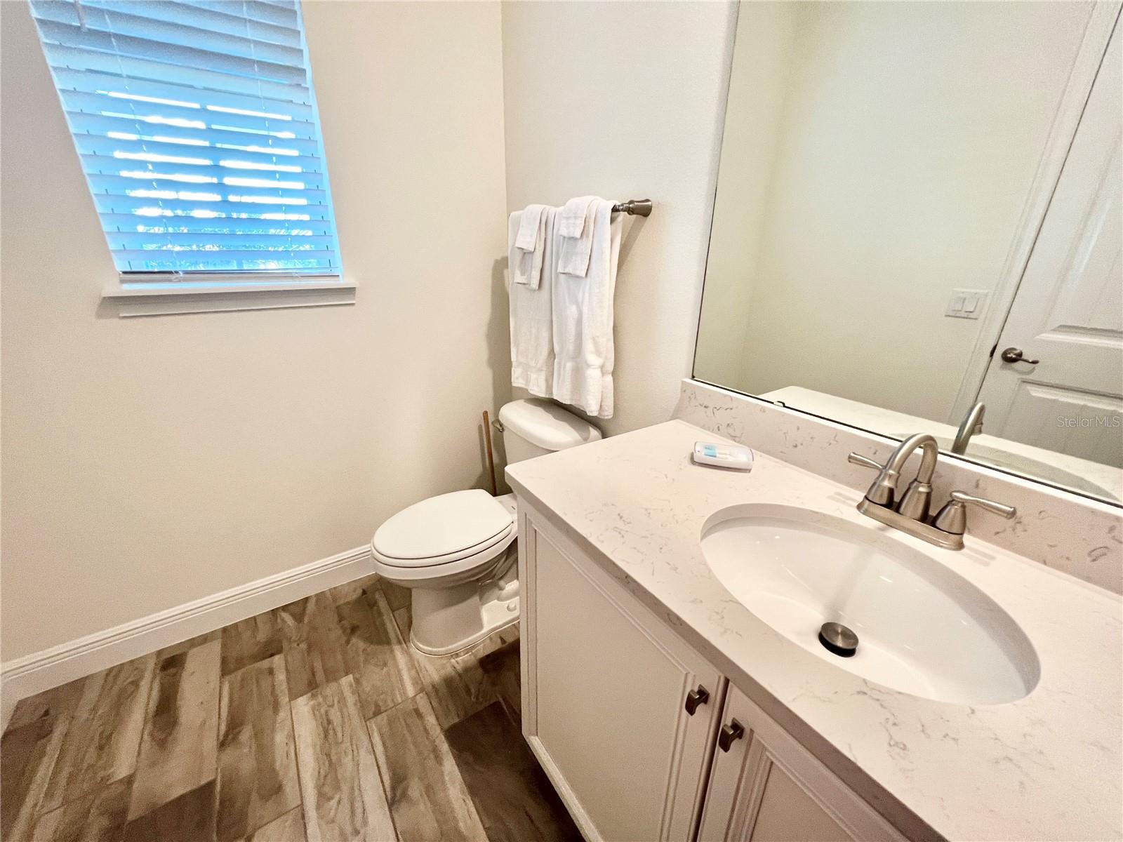 ROLLING OAKS PH 7 - Residential Lease