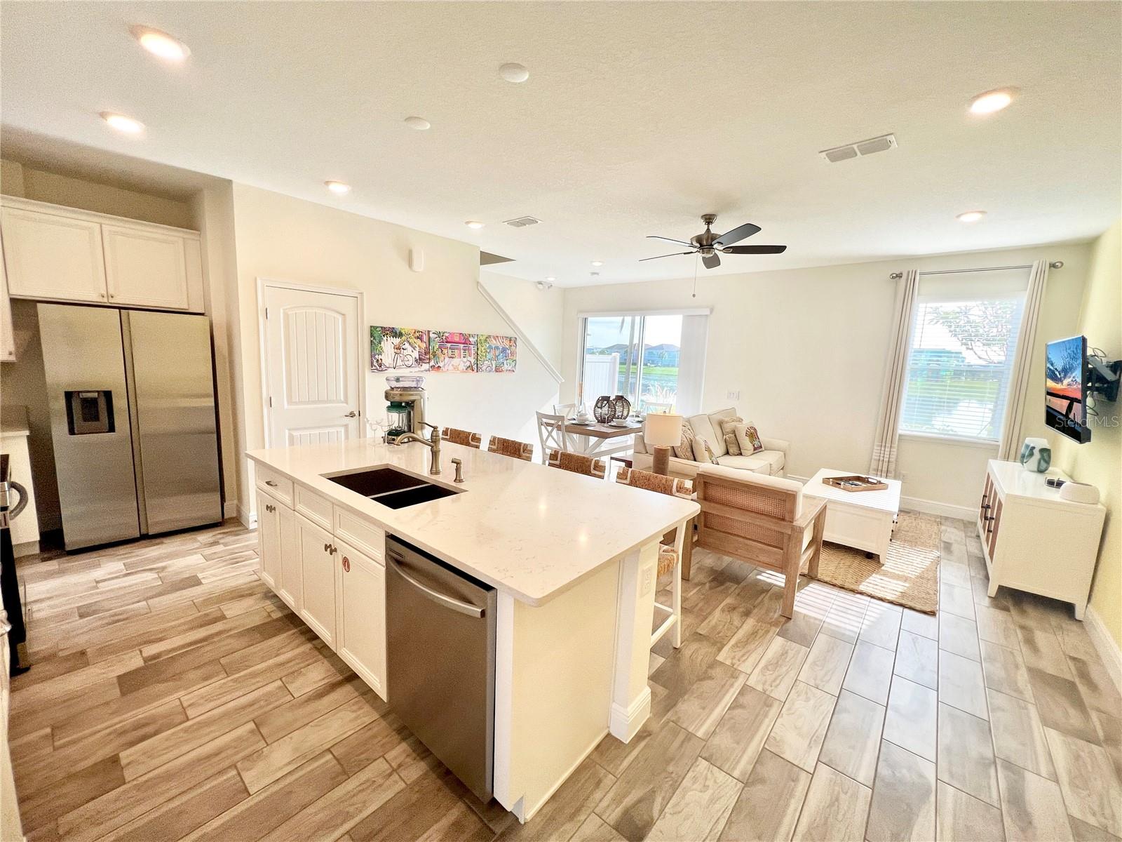 ROLLING OAKS PH 7 - Residential Lease