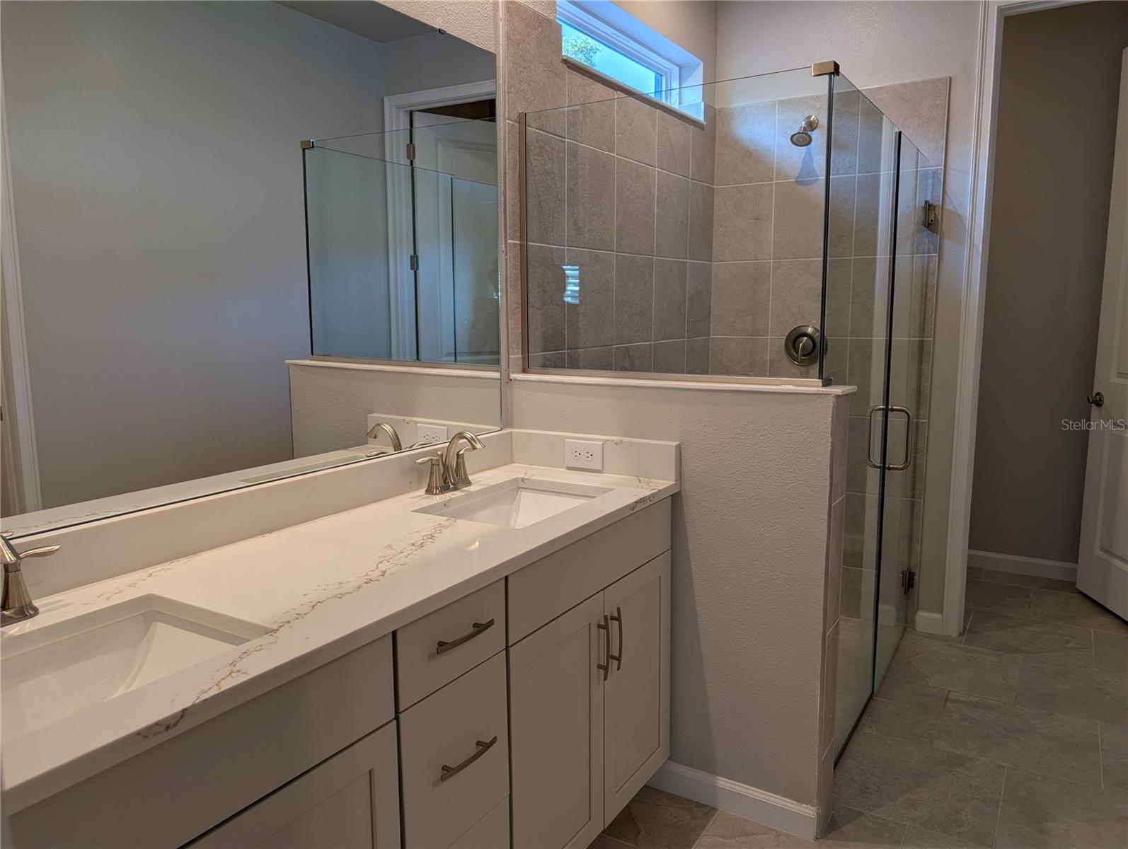 THE PRESERVE AT LA PALOMA - Residential Lease
