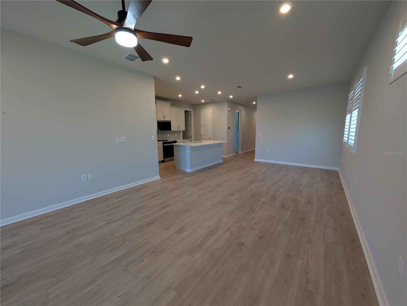 THE PRESERVE AT LA PALOMA - Residential Lease