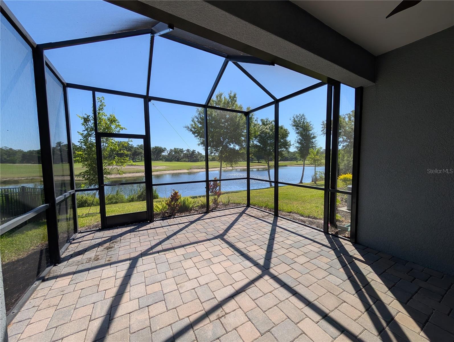 THE PRESERVE AT LA PALOMA - Residential Lease