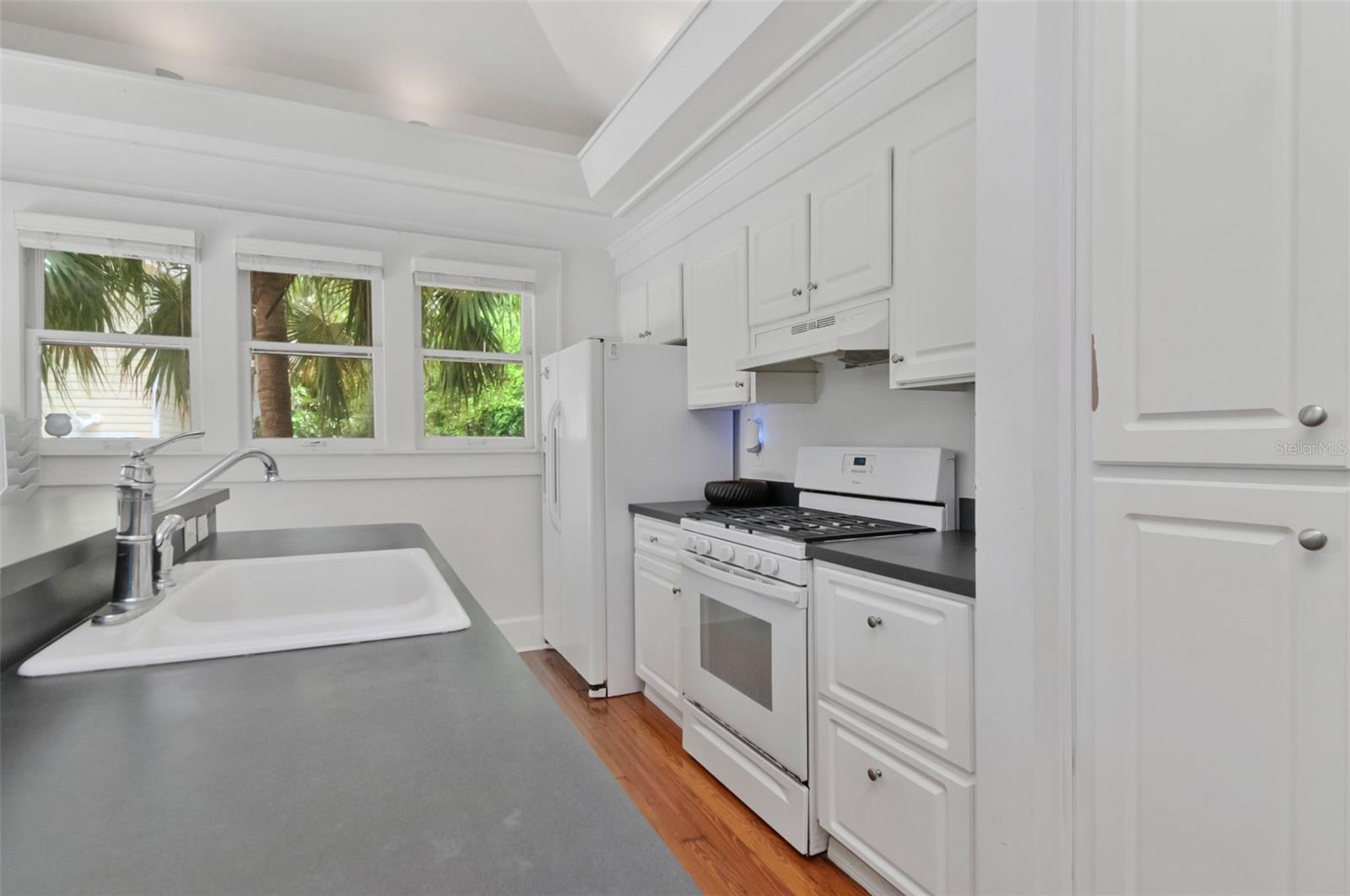 BAY SHORE REV - Residential Lease