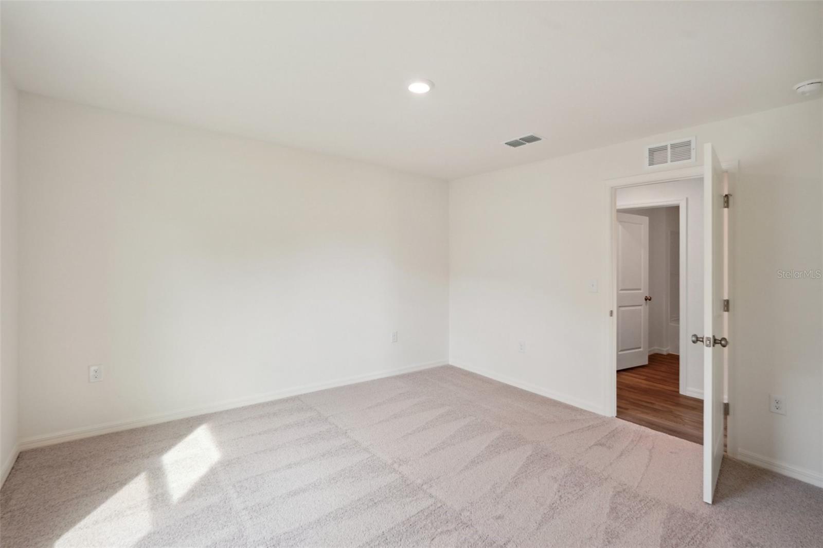 ROYAL HIGHLANDS UNIT 7 - Residential