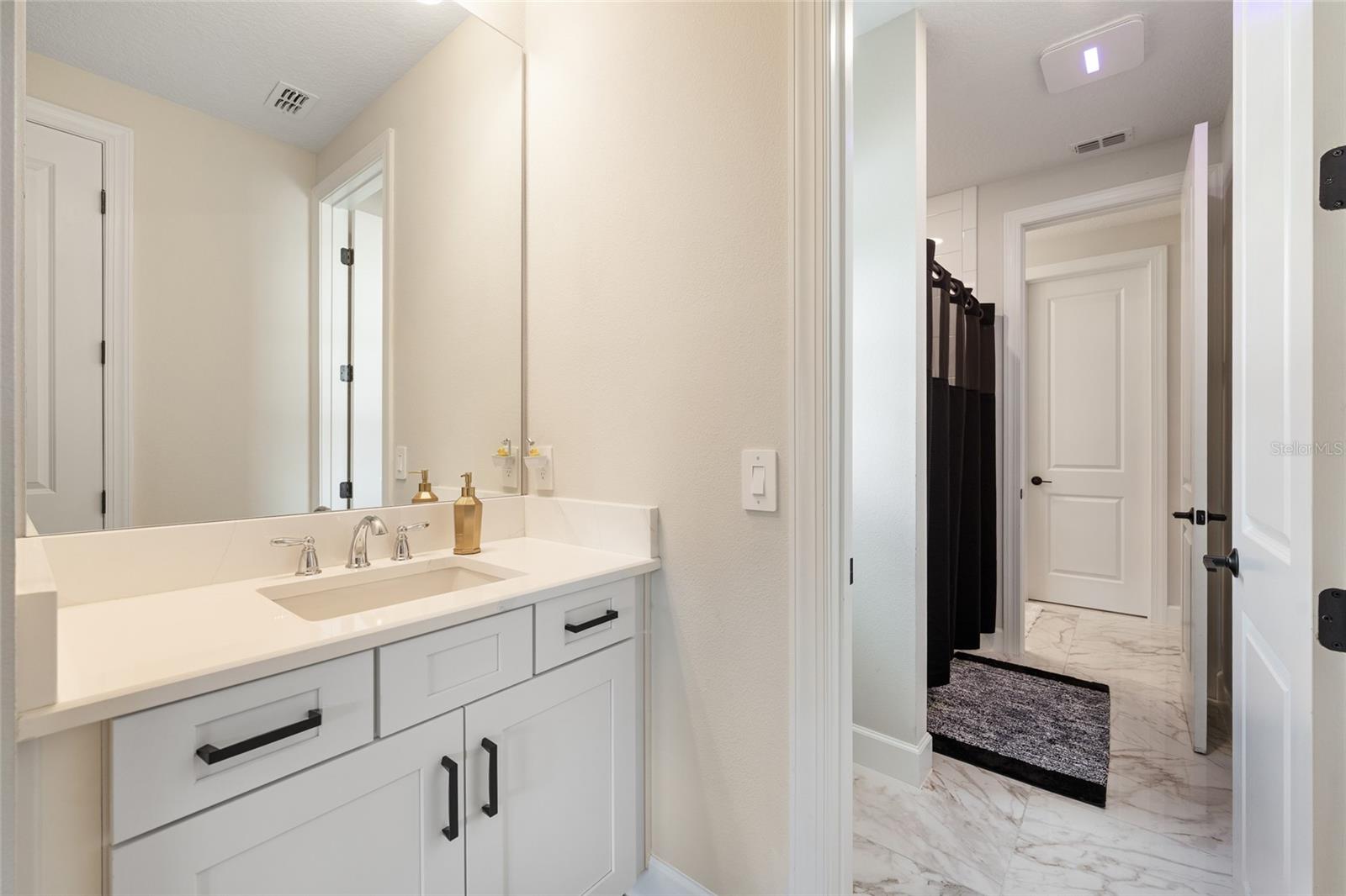 FIRE CREEK - Residential