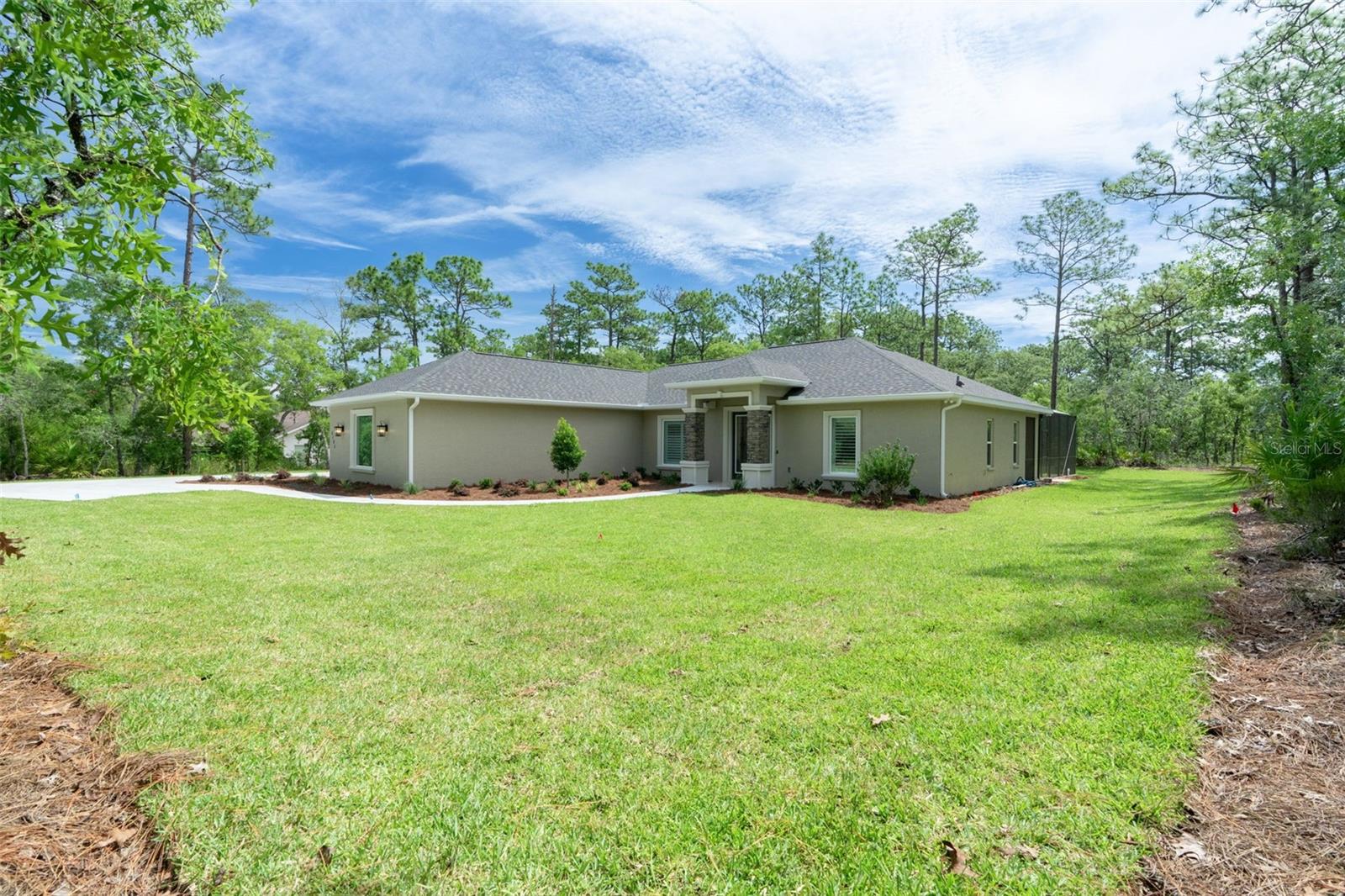 PINE RIDGE UNIT 03 - Residential