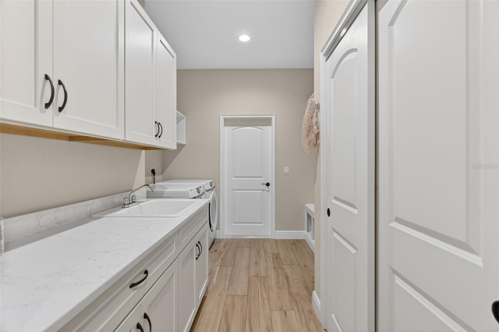 PINE RIDGE UNIT 03 - Residential